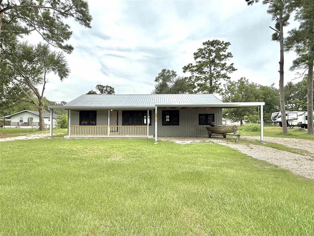 12123 Highway 190 — photo
