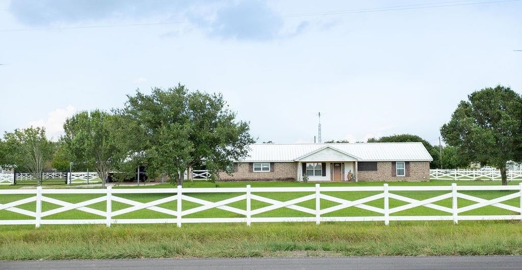 6104 Hwy 26 — photo