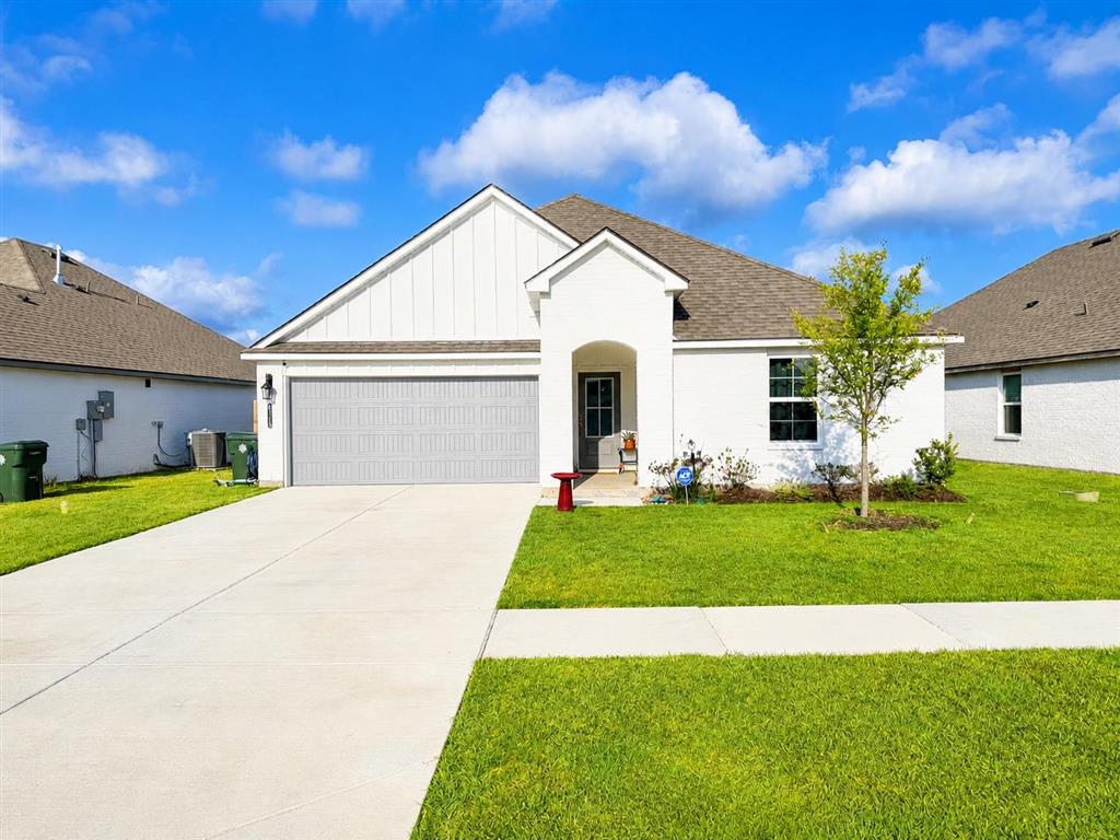 4746 Firefly Court — photo