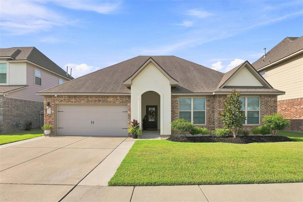 3234 Lake Crest Drive — photo
