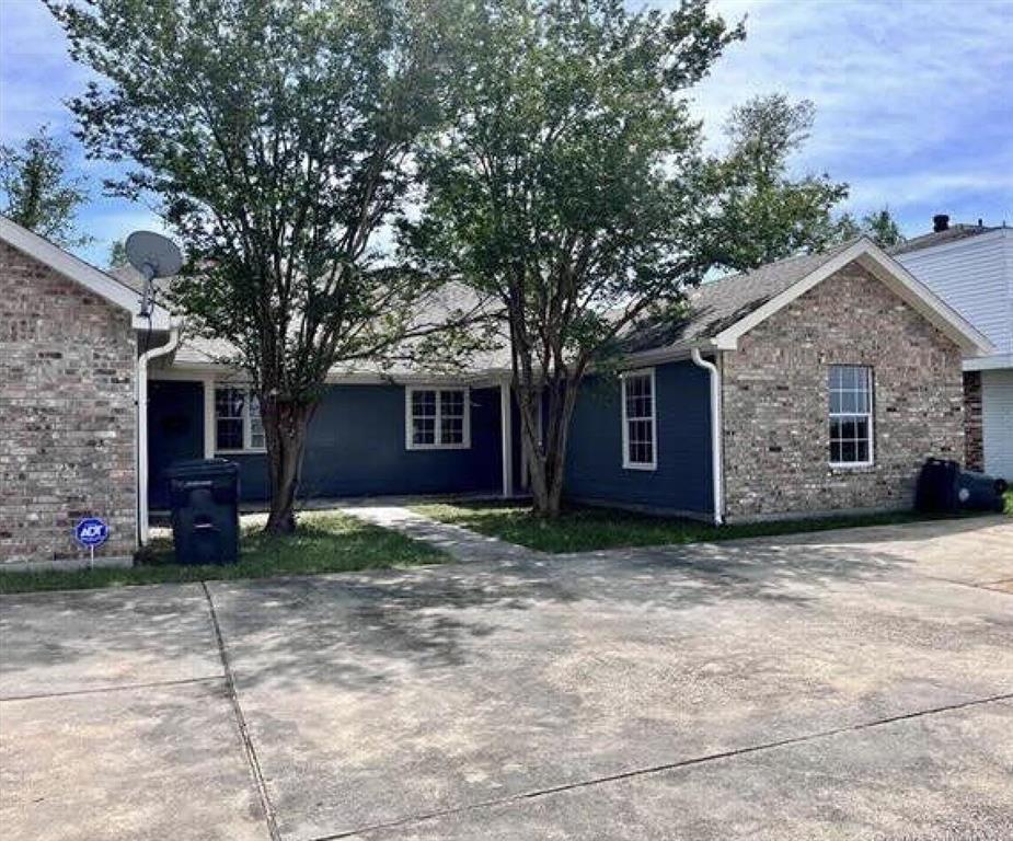 1037 Deesport St Street — photo