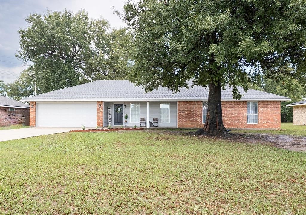 1210 Katy Ln Lane — photo