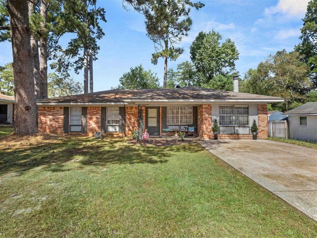 699 Haynes Drive — photo