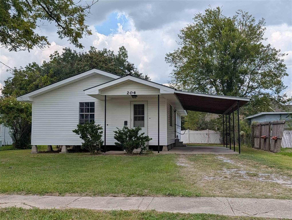 204 Clara Street — photo