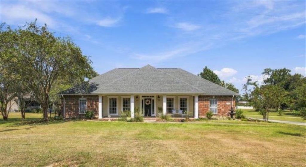 2716 Magnolia Lane — photo
