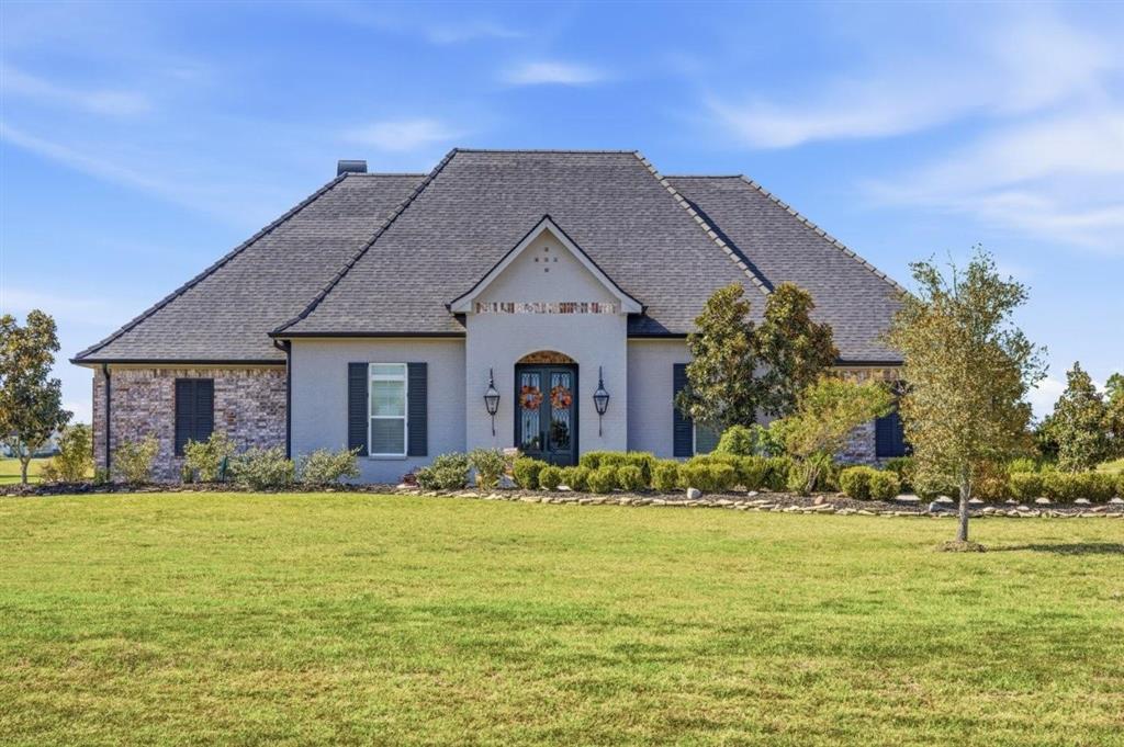 5390 Waterside Drive — photo