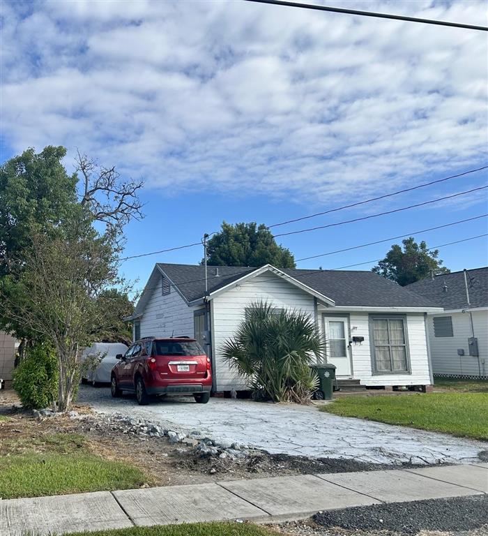 214 W Hale Street — photo