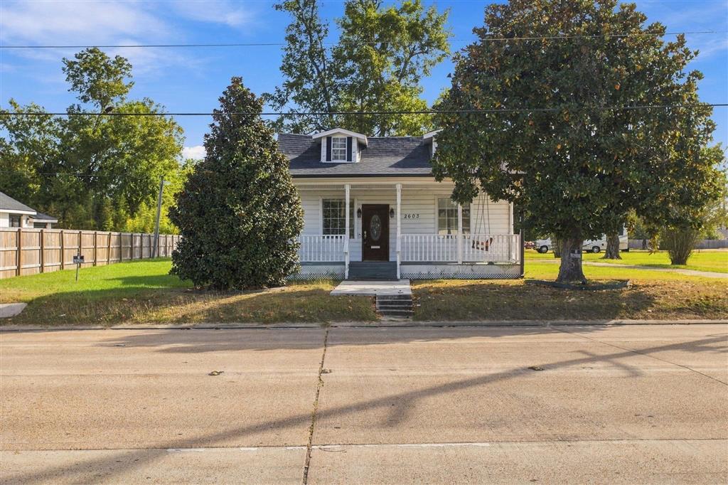 2603 Lake Street — photo