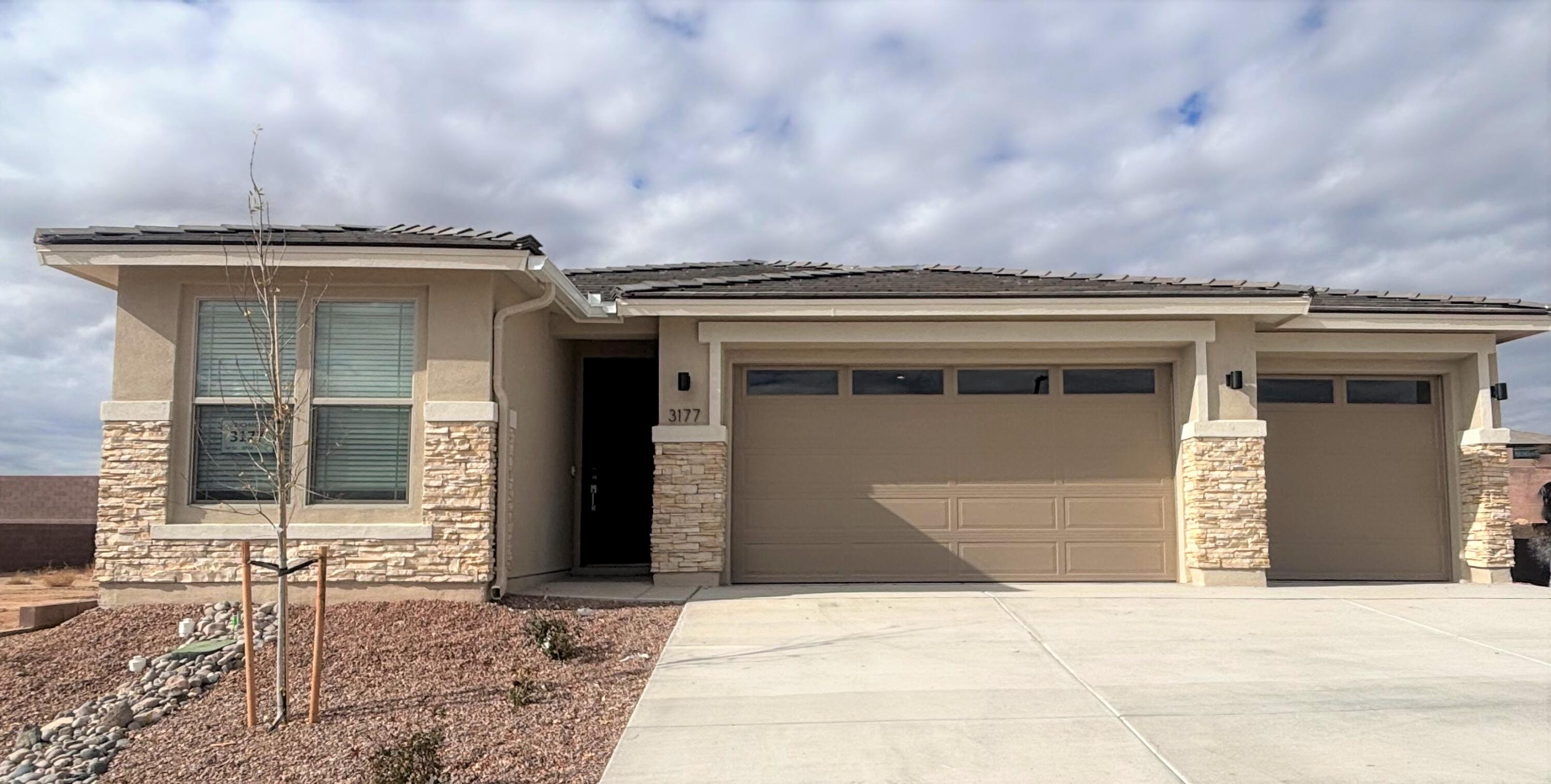 3177 Wolf Tail Loop NE — photo