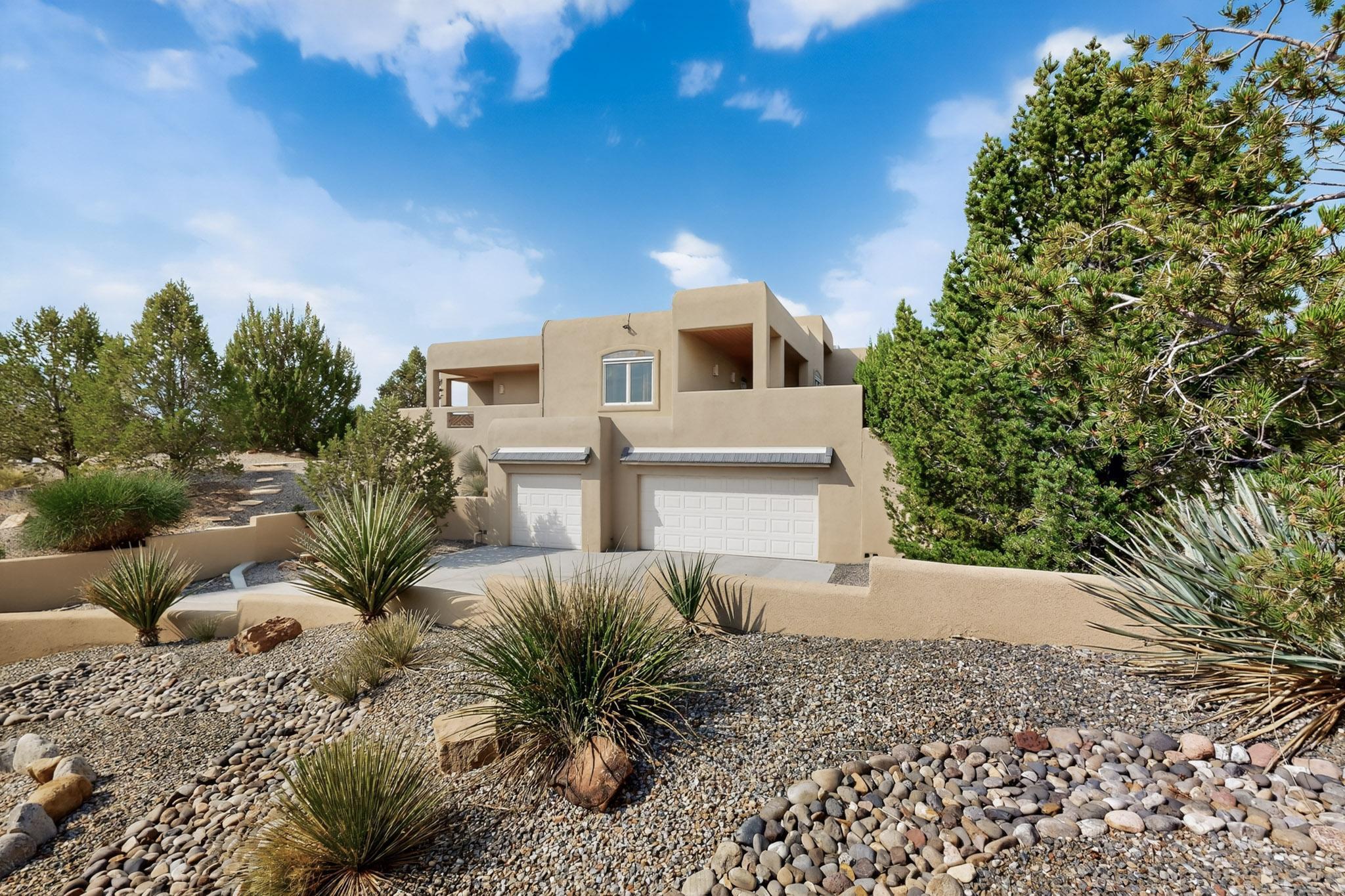 5 Basketweaver Court — photo