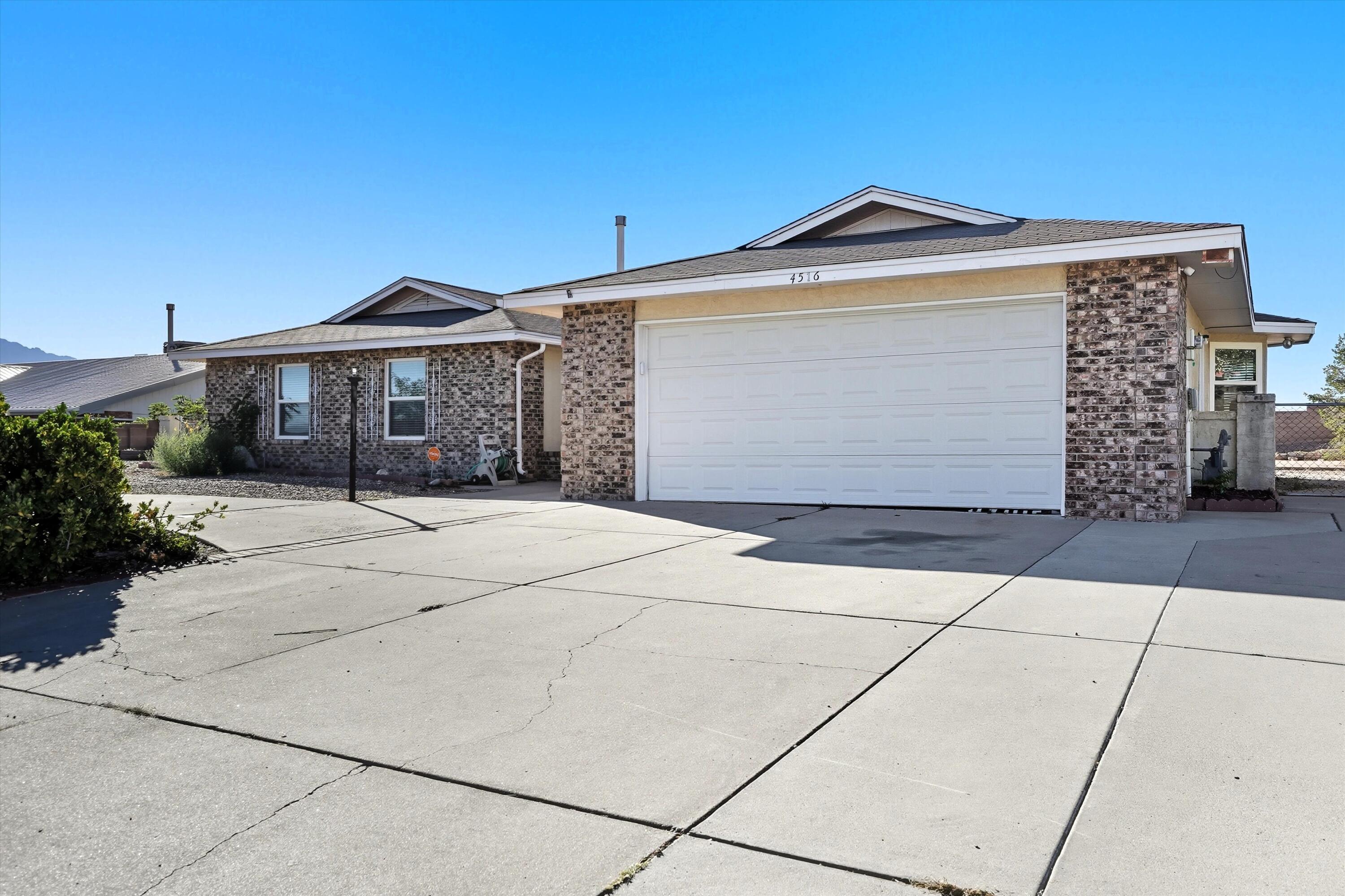 4516 Quartz Drive NE, Rio Rancho, NM 87124