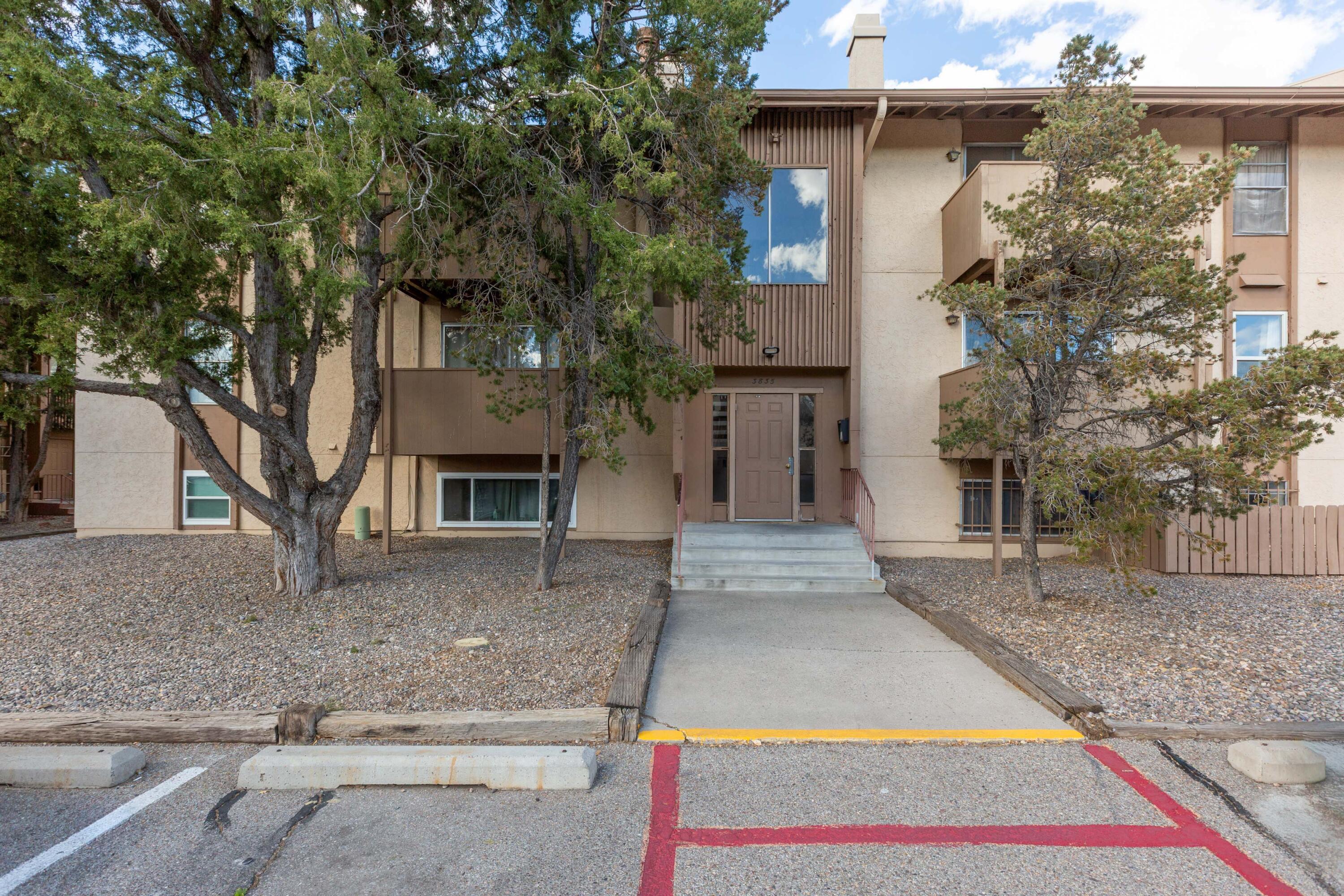 3835 Montgomery Boulevard NE Apt 628 — photo