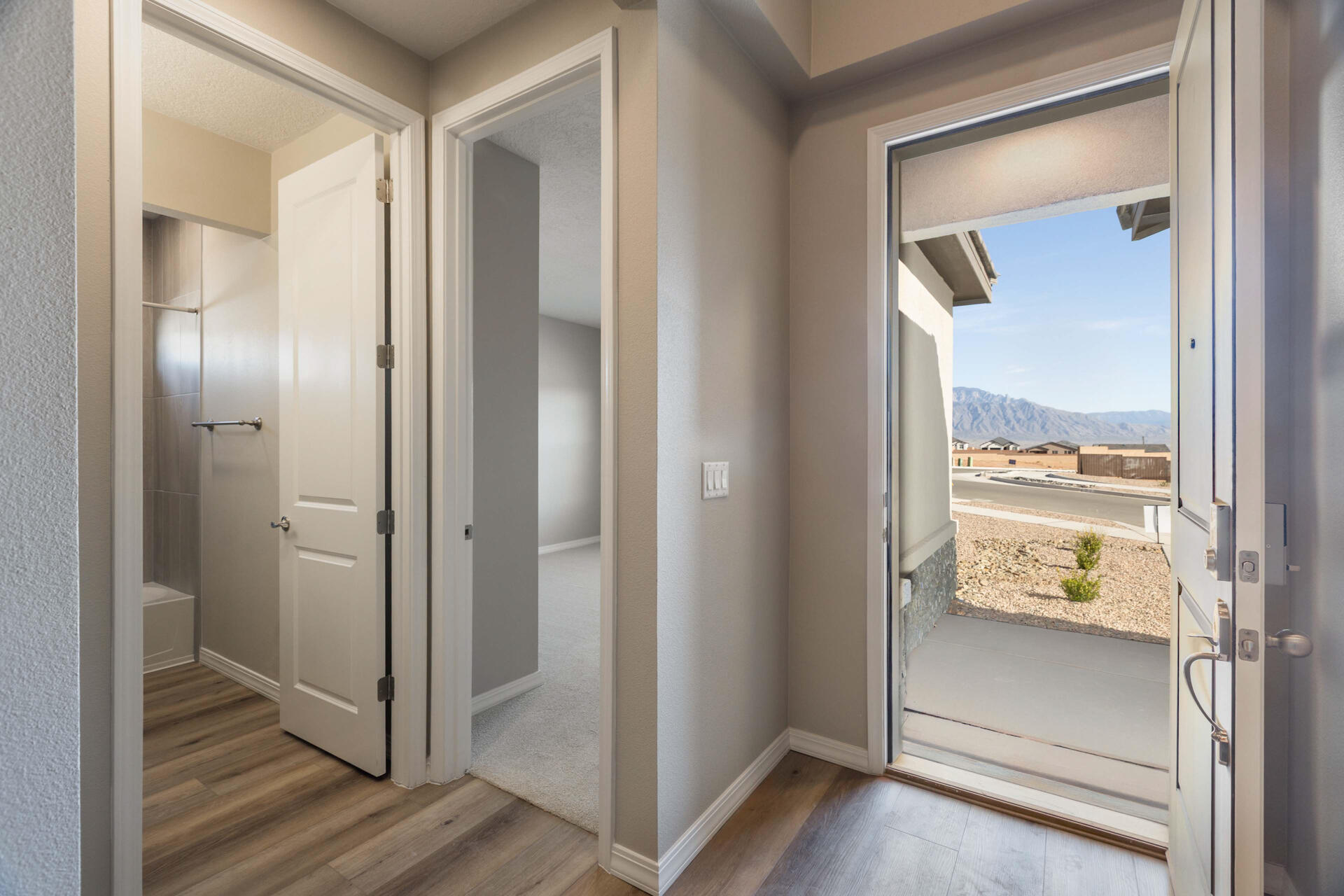 6923 Ava Road NE, Rio Rancho, NM 87144 — photo 2