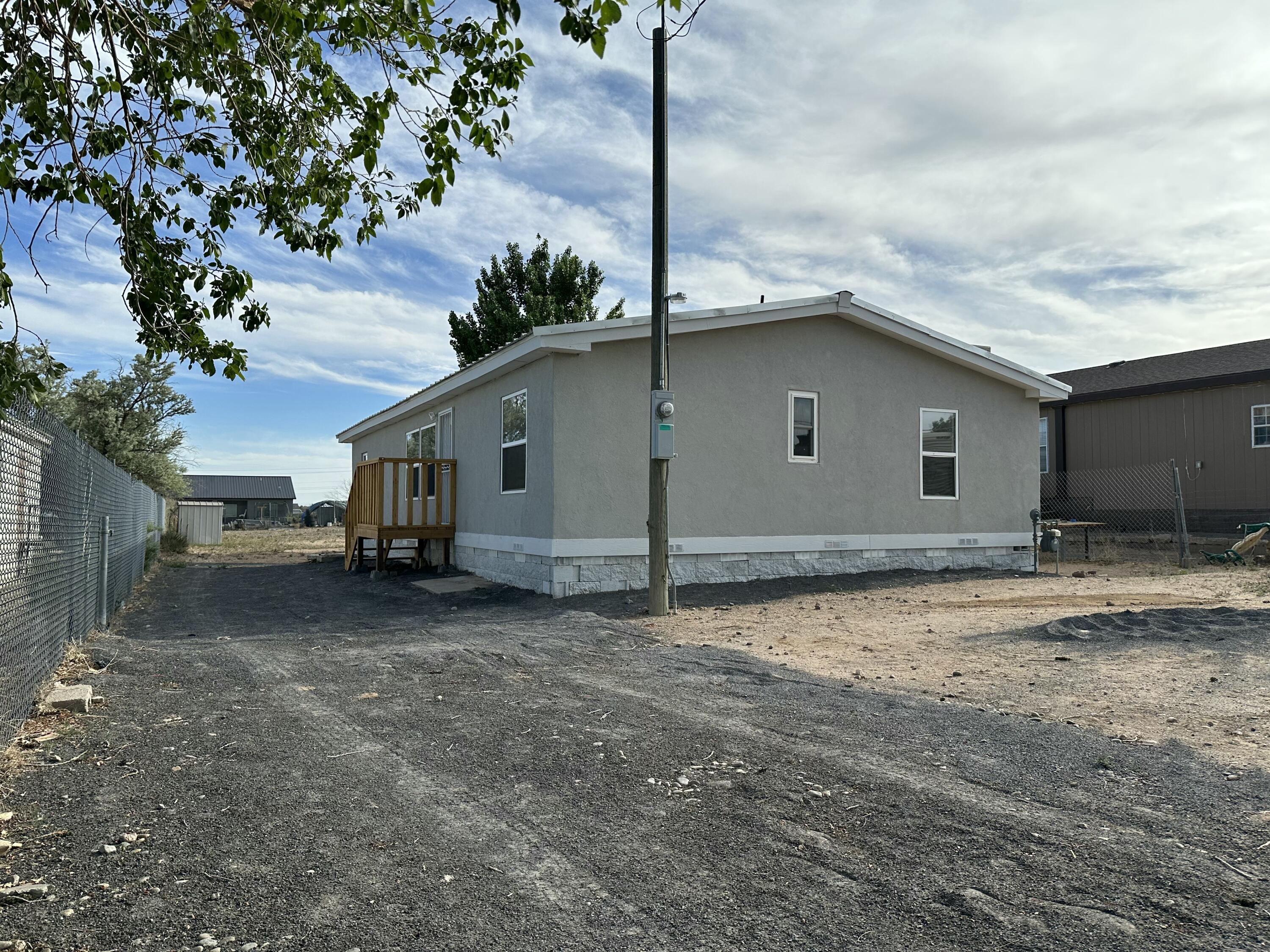 908 10th Avenue NE, Rio Rancho, NM 87144 — photo 2
