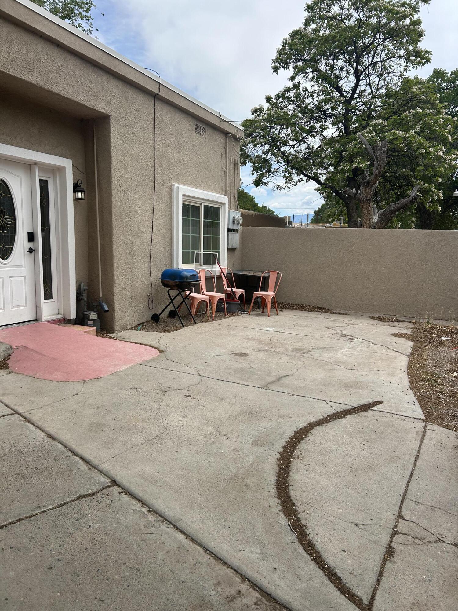 709 Cromwell Avenue SW — photo