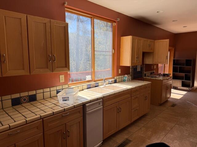 Home in Taos, NM 87571 — photo 2