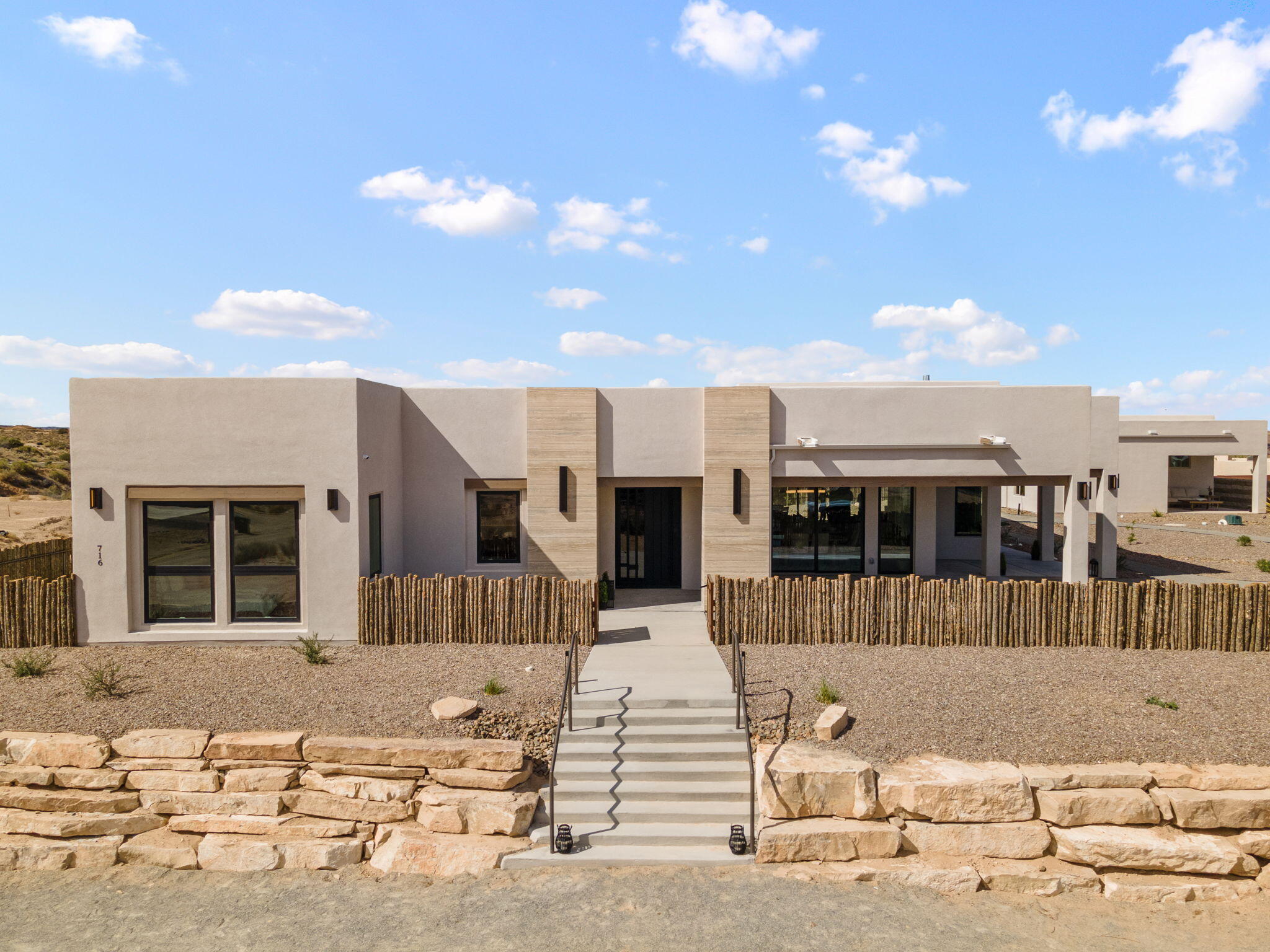 716 Colorado Mountain Road NE — photo