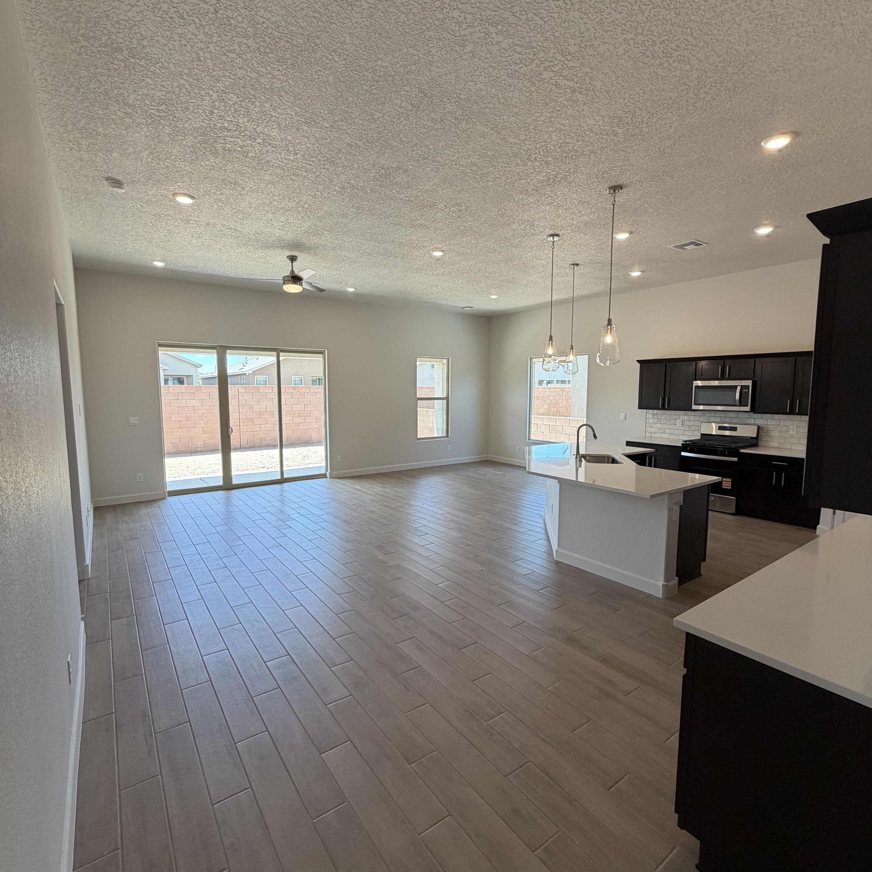 2436 Marble Avenue NE, Rio Rancho, NM 87144 — photo 2