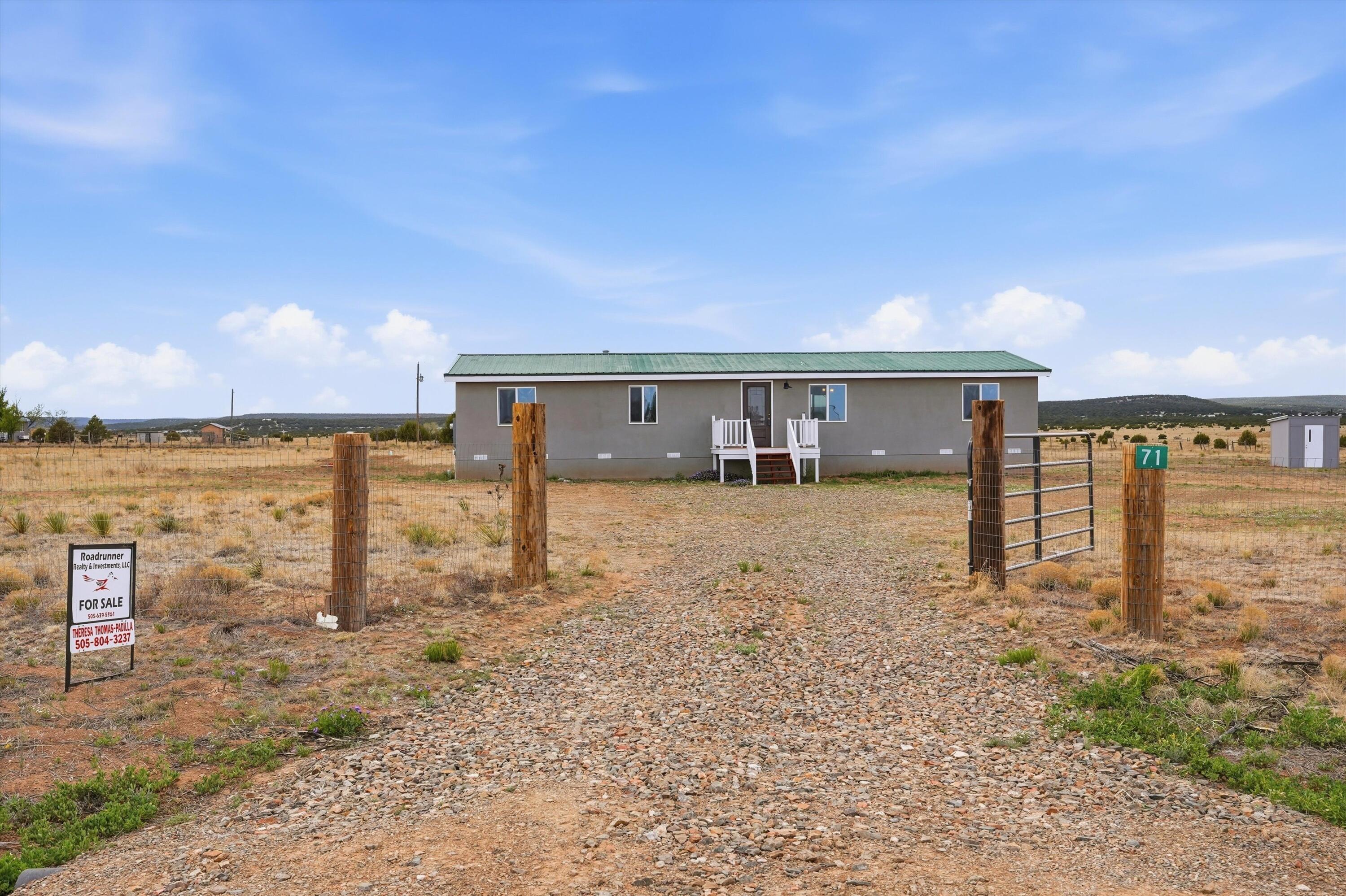 71 Coyote Loop — photo