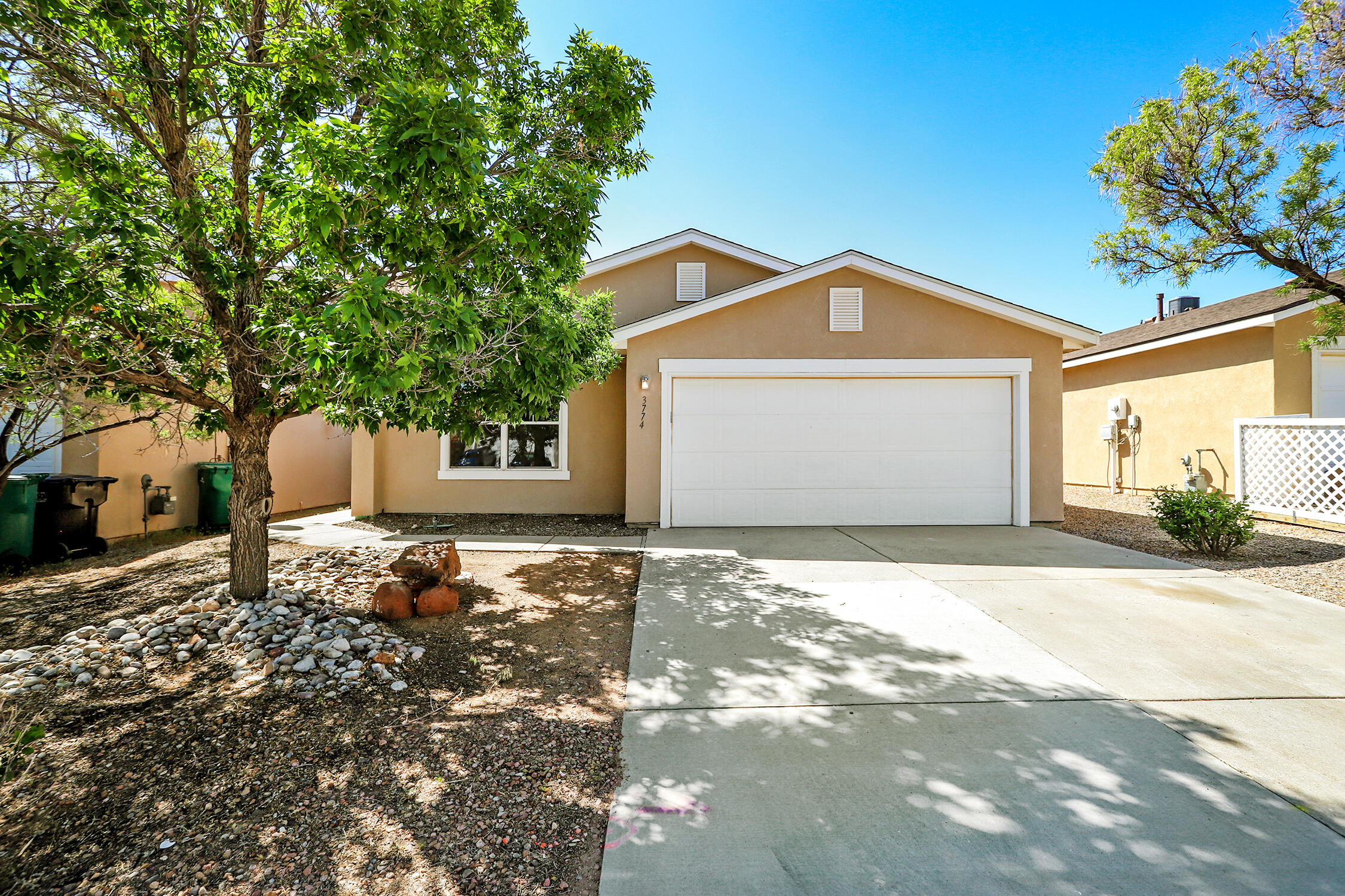 3774 Cattle Drive NE, Rio Rancho, NM 87144