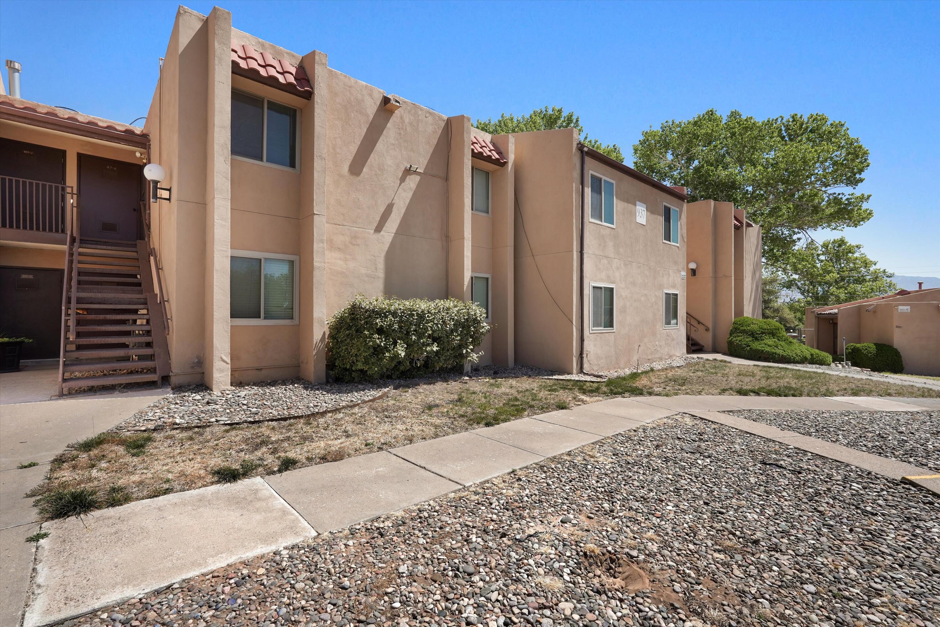 937 Country Club Drive SE Unit F, Rio Rancho, NM 87124