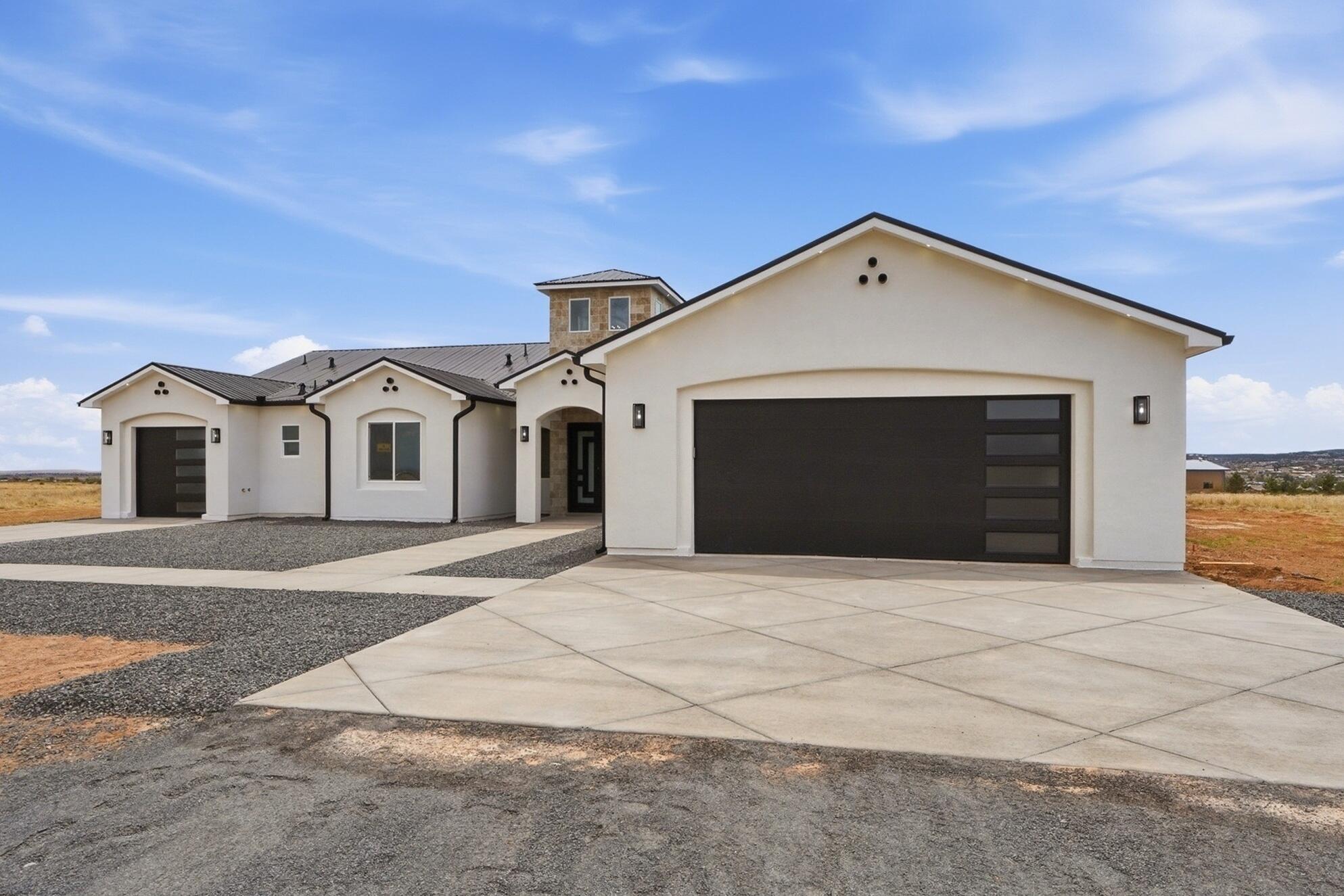 26 Blanco Drive — photo