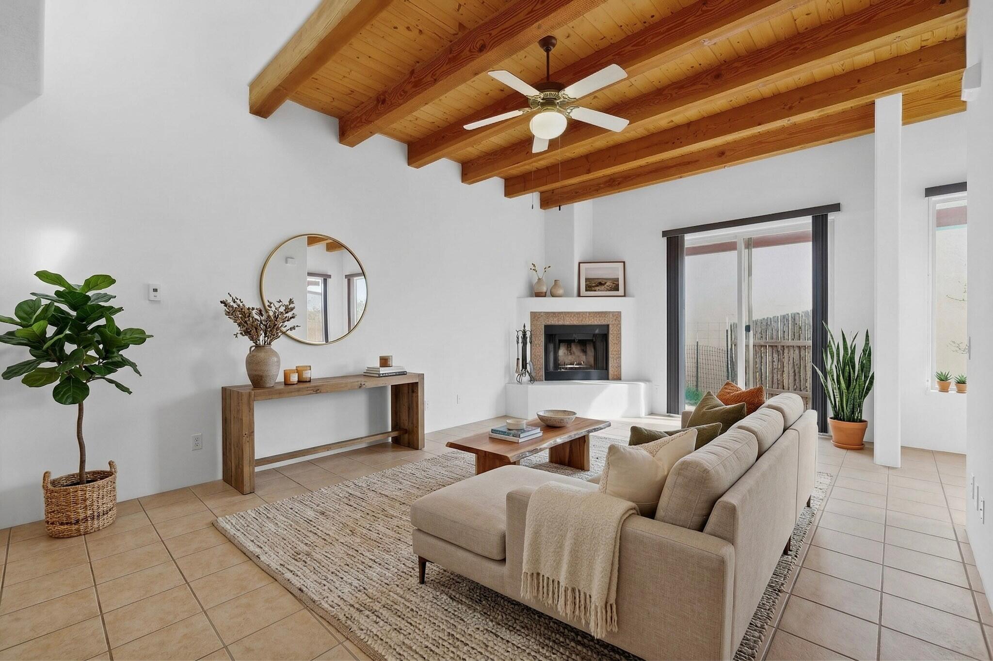 4377 Vuelta Dorado — photo