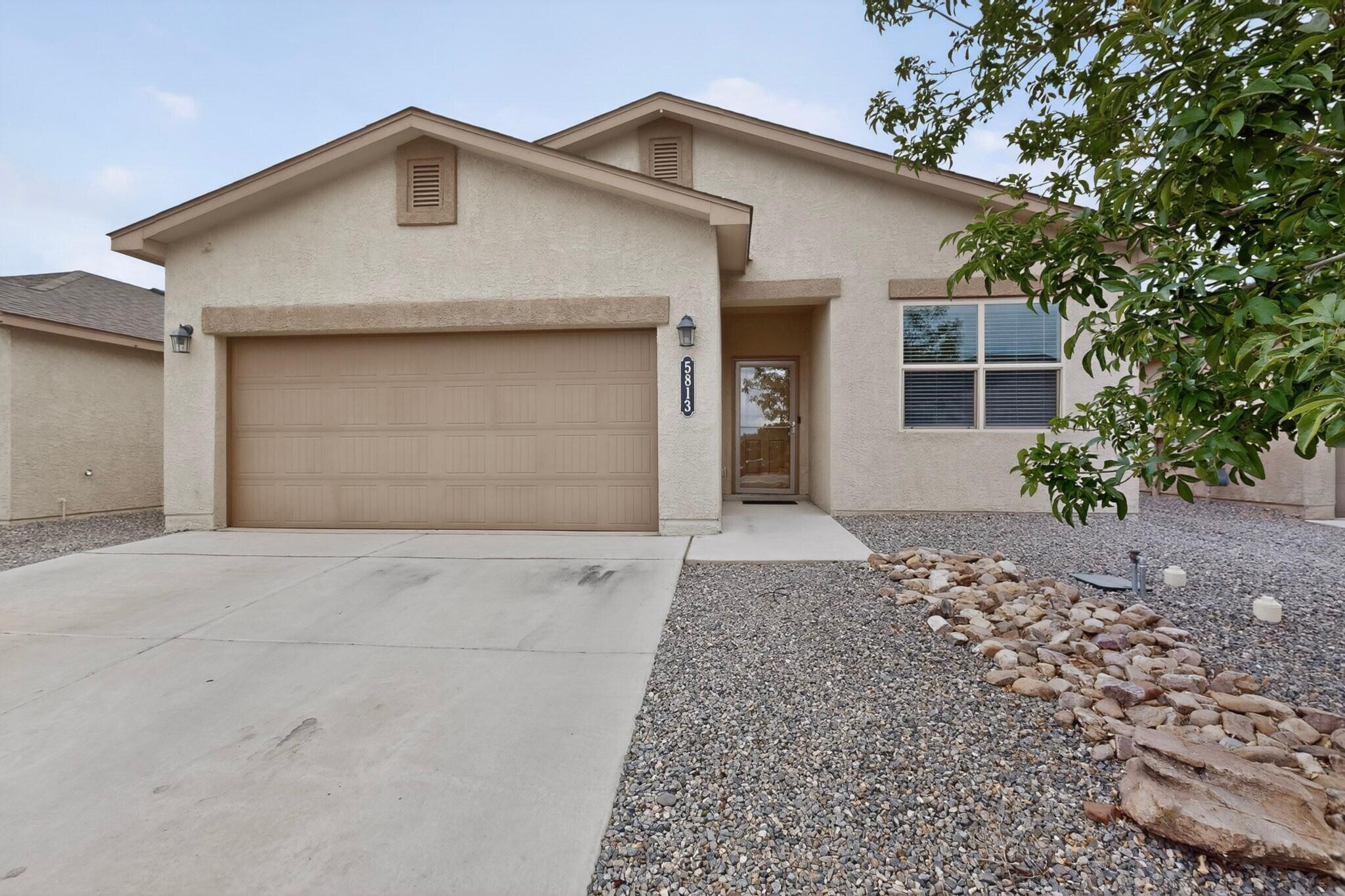 5813 Colfax Place NE, Rio Rancho, NM 87144 — photo 2