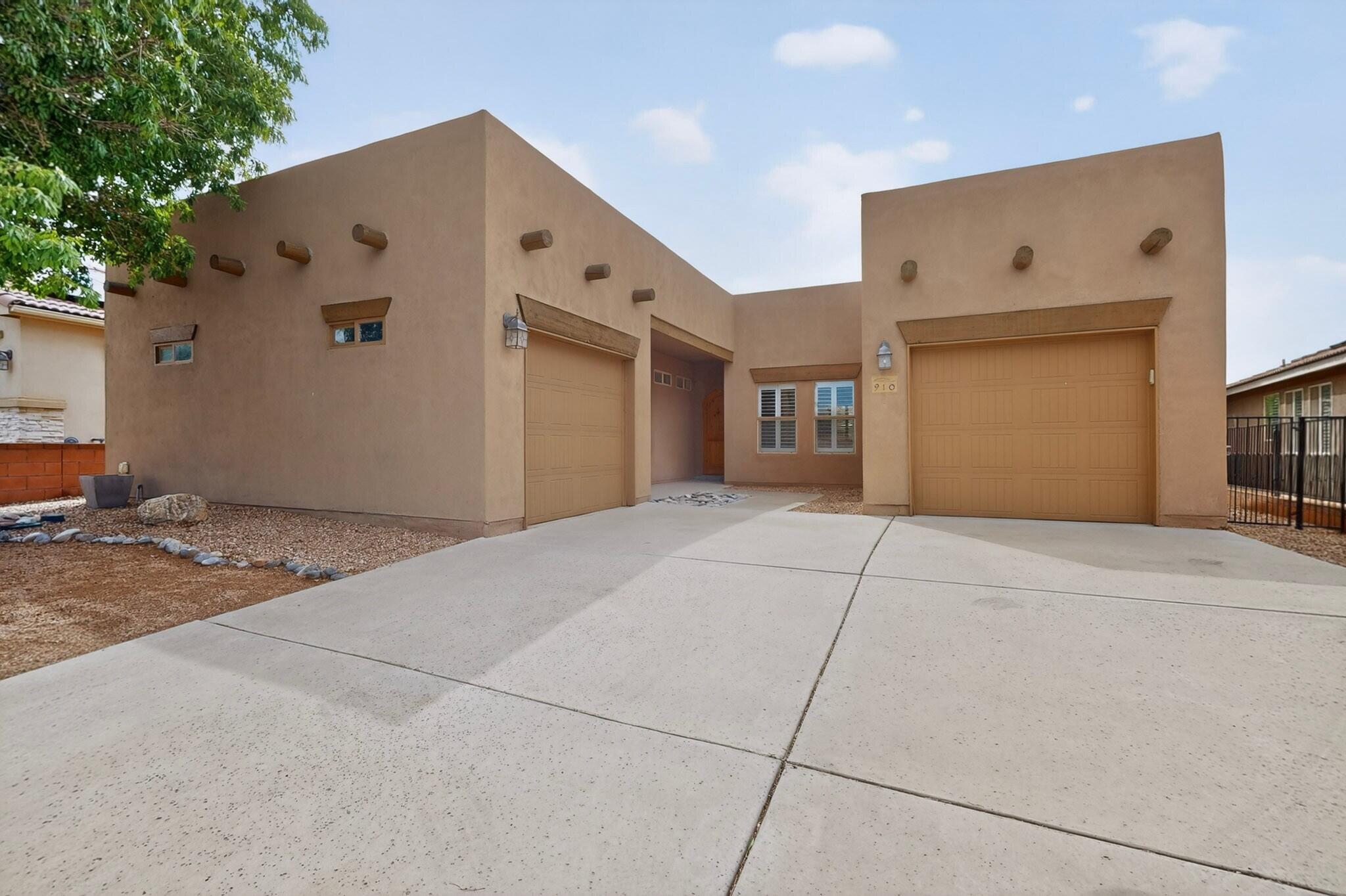 910 Mountain Phlox Way — photo