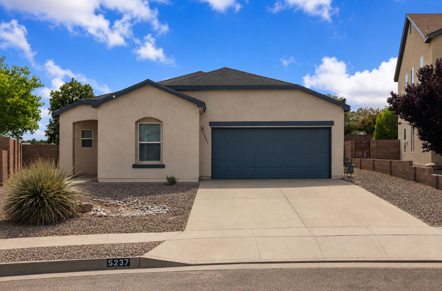 5237 Caprock Drive NE, Rio Rancho, NM 87144 — photo 2