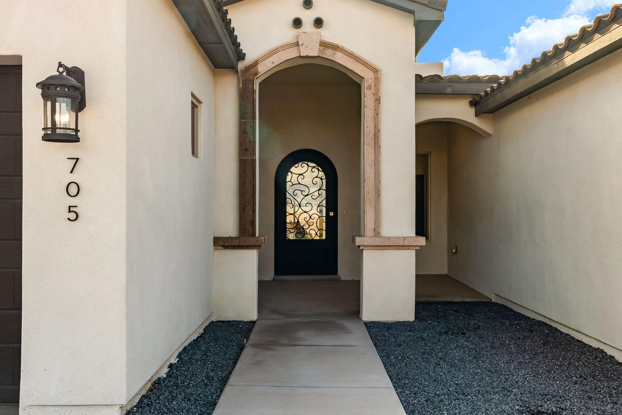 705 4th Street NE, Rio Rancho, NM 87124 — photo 3