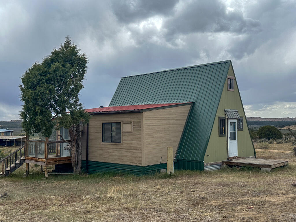 15 Jaquez Road — photo