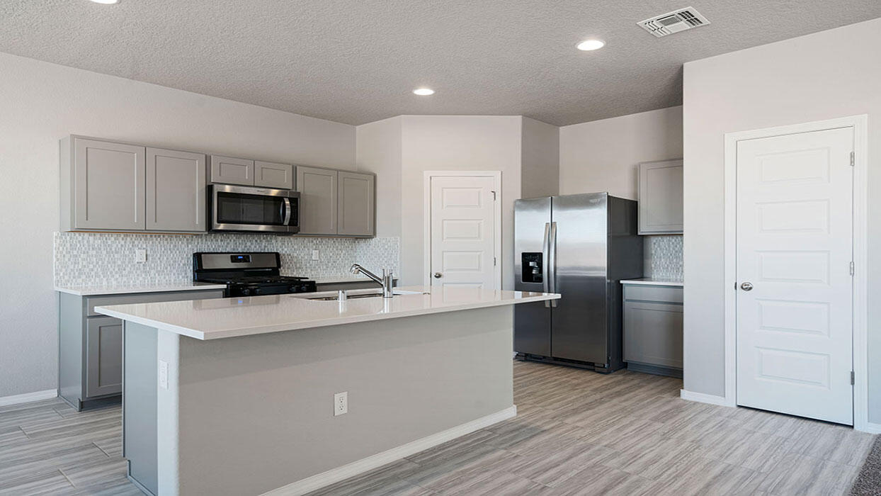 2409 Eglisfield Loop NE, Rio Rancho, NM 87144 — photo 2
