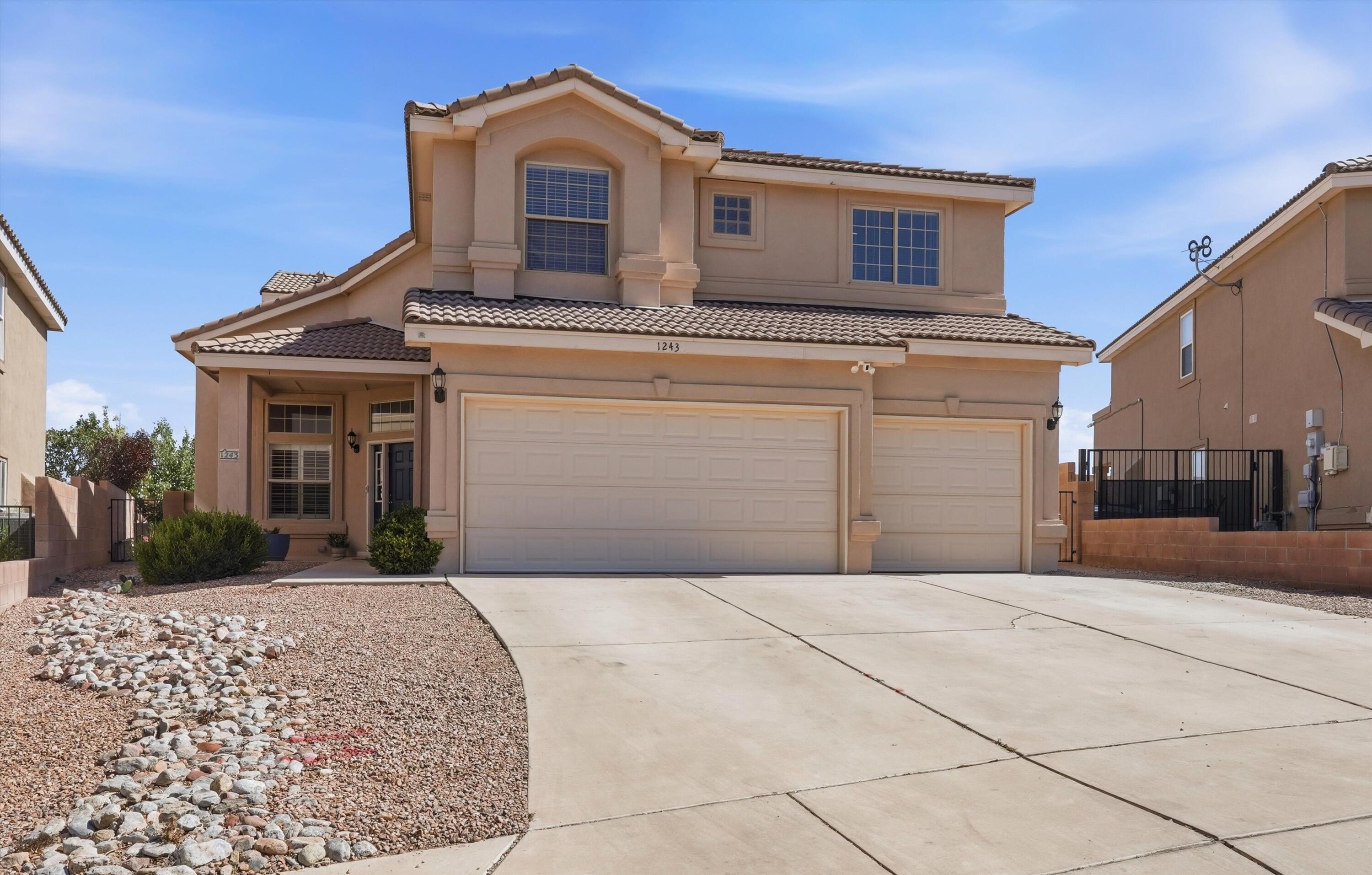 1243 Mirador Loop NE, Rio Rancho, NM 87144