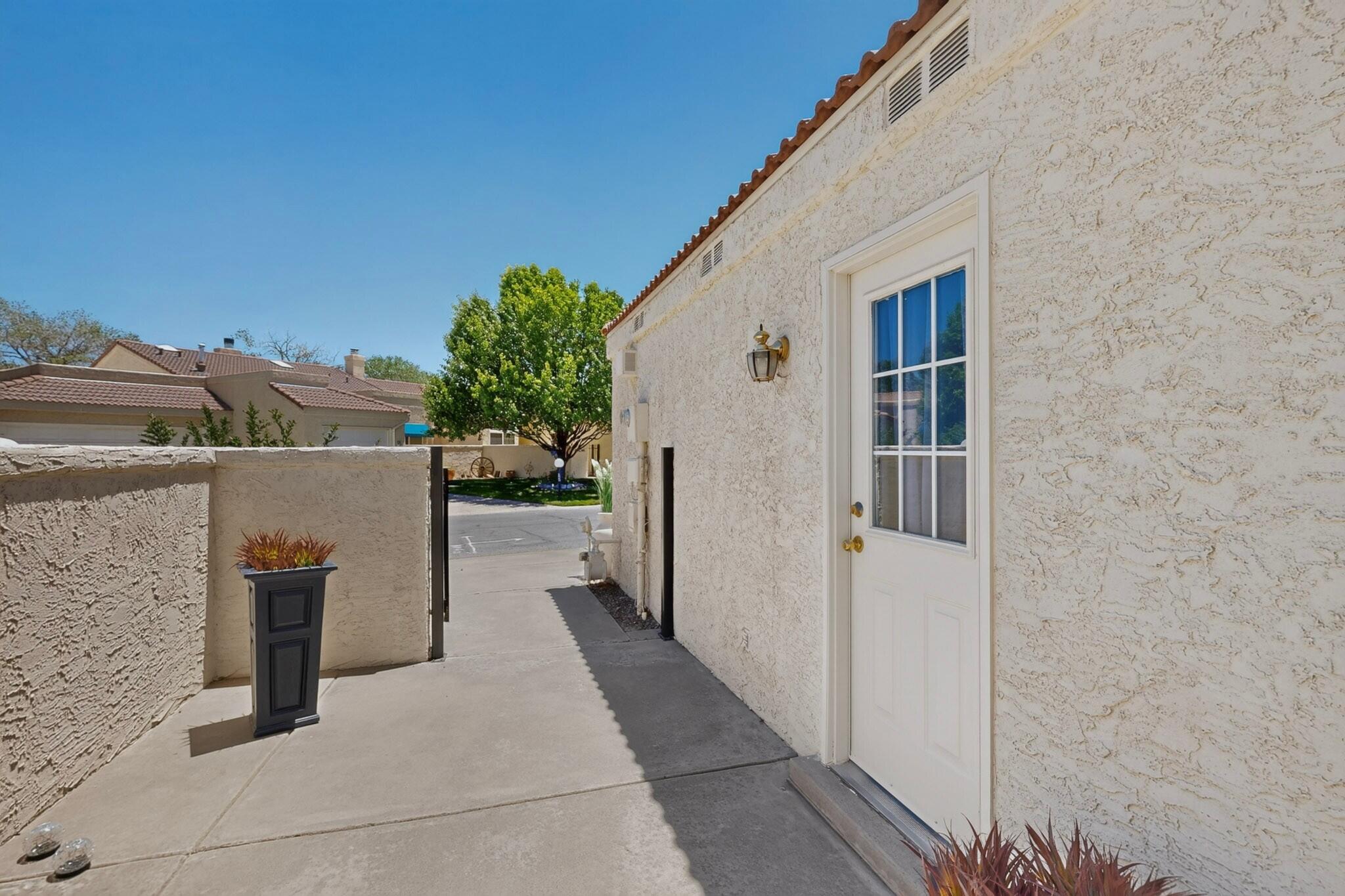 560 Eastlake Drive SE, Rio Rancho, NM 87124 — photo 3