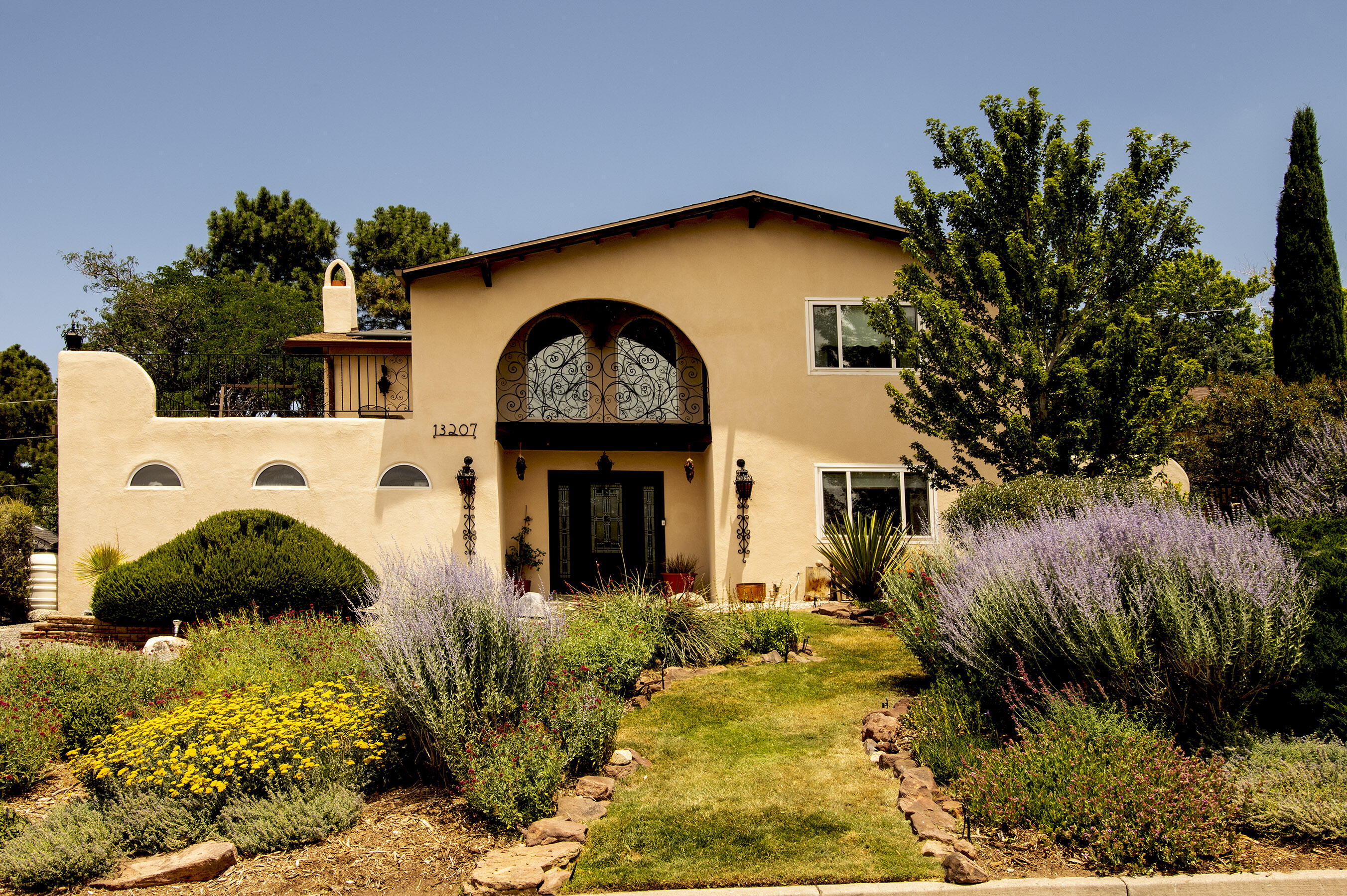 13207 Pinehurst Avenue NE — photo