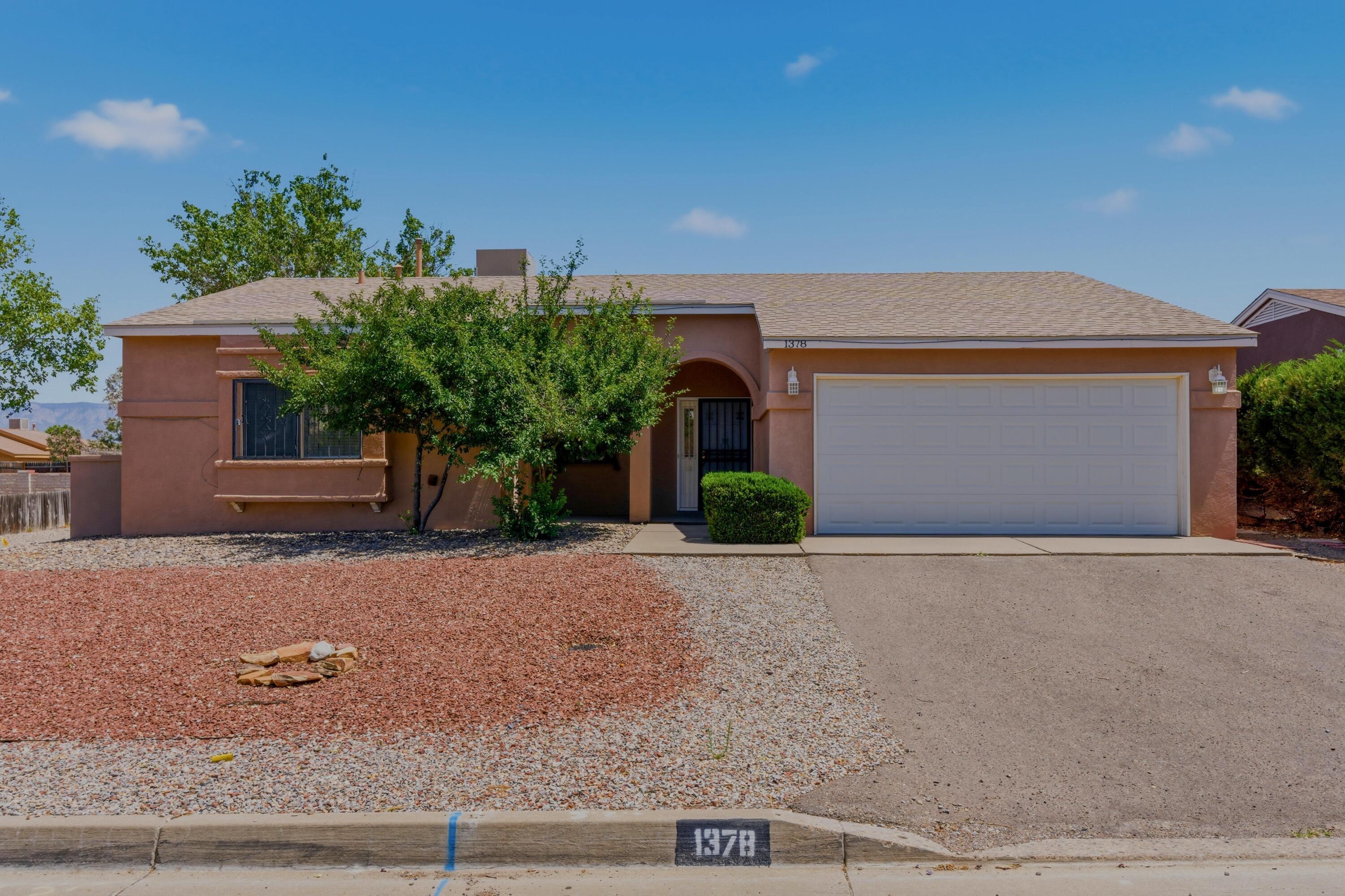 1378 Golden Eye Loop NE, Rio Rancho, NM 87144