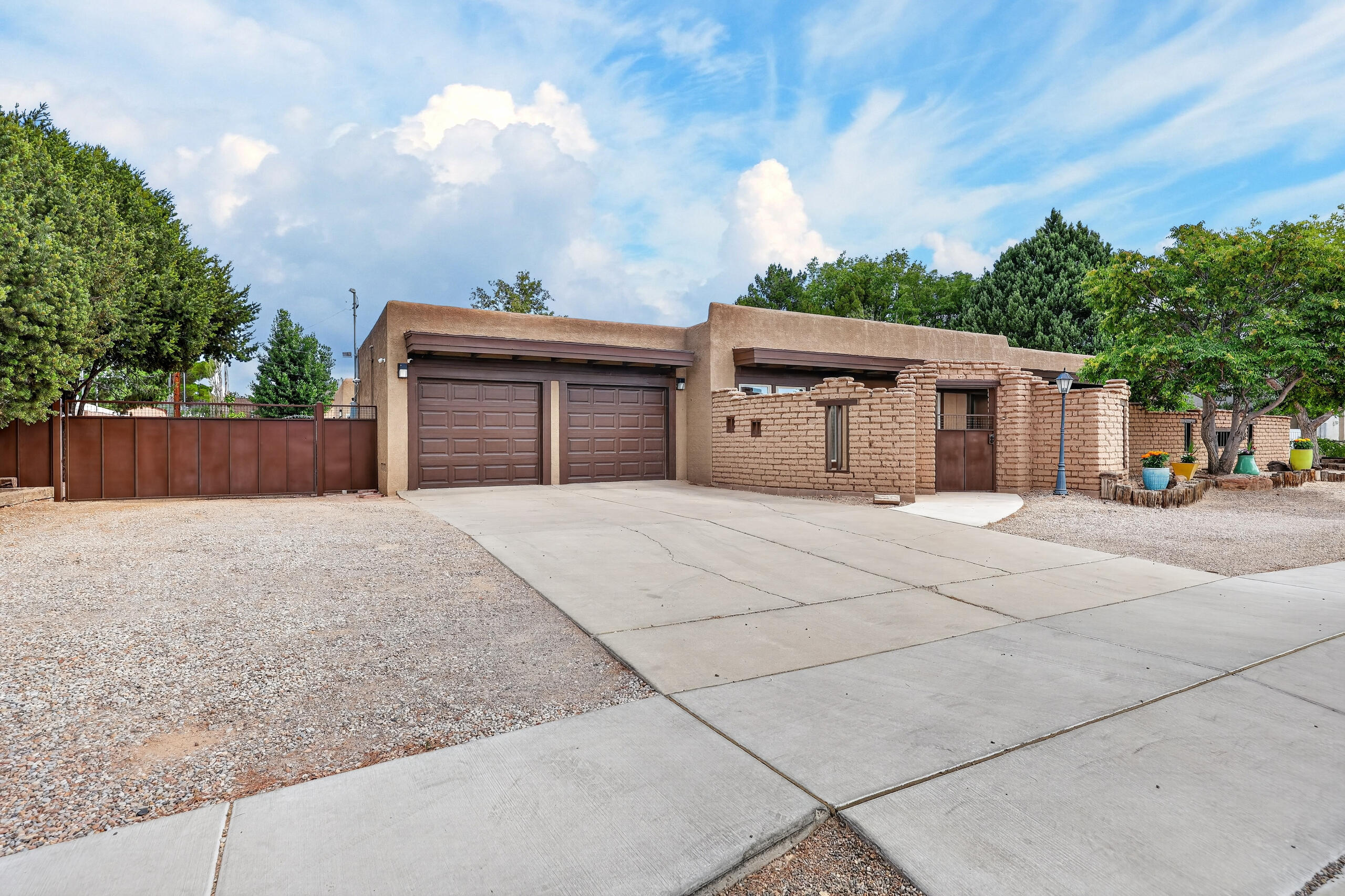 5817 Western Trail NW — photo