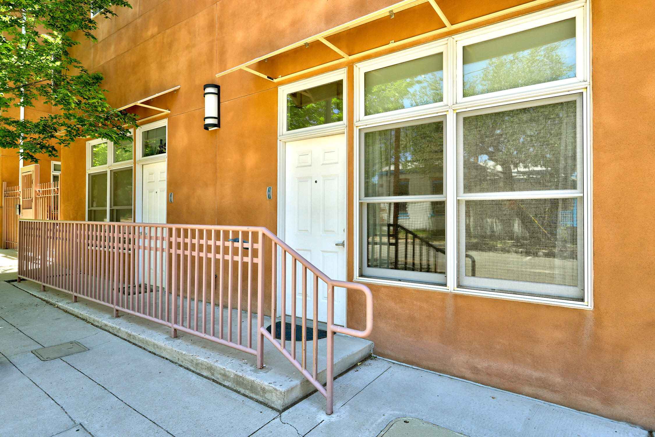 400 Copper Avenue NE Apt 101 — photo