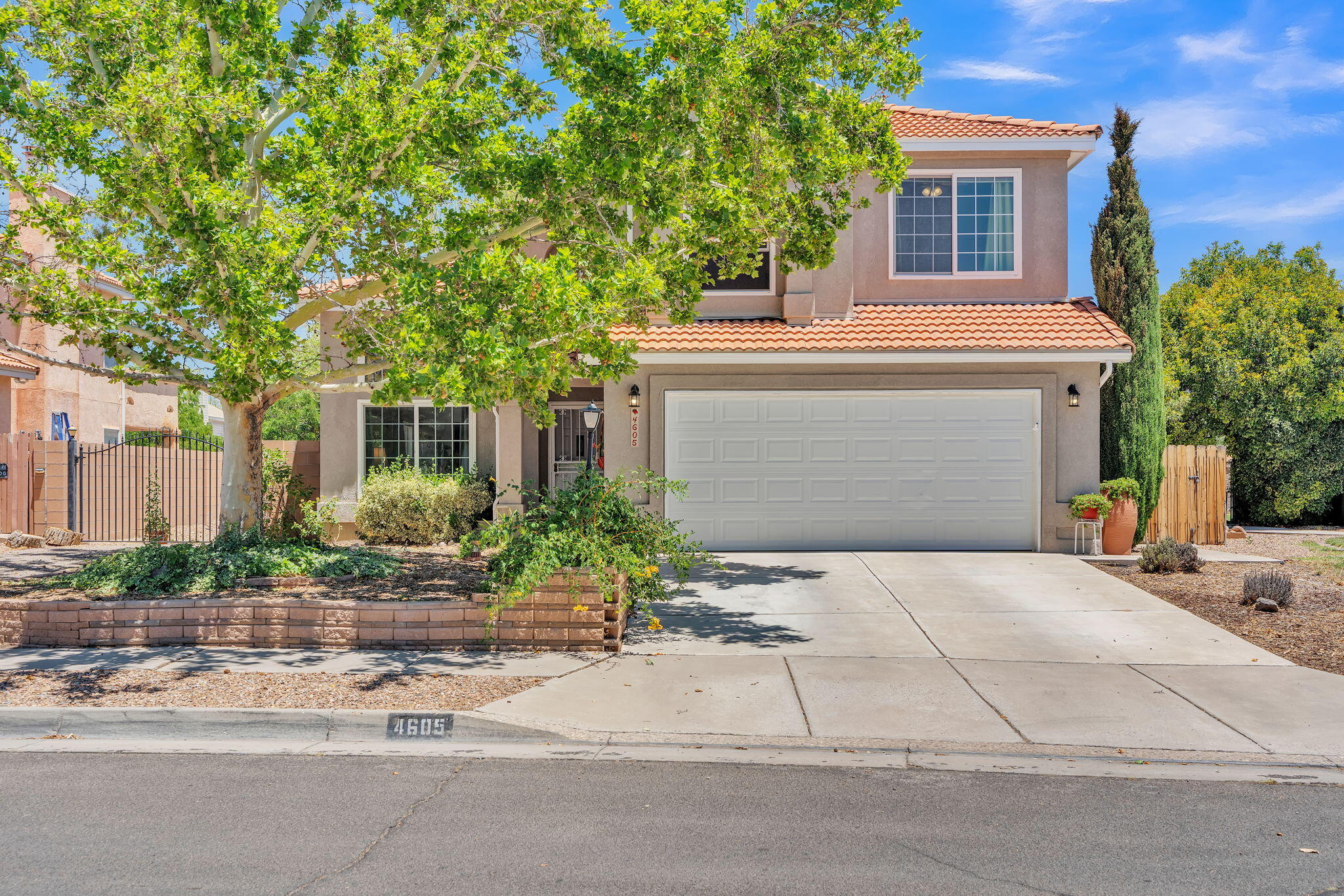 4605 Mesa Encantada Court NW — photo