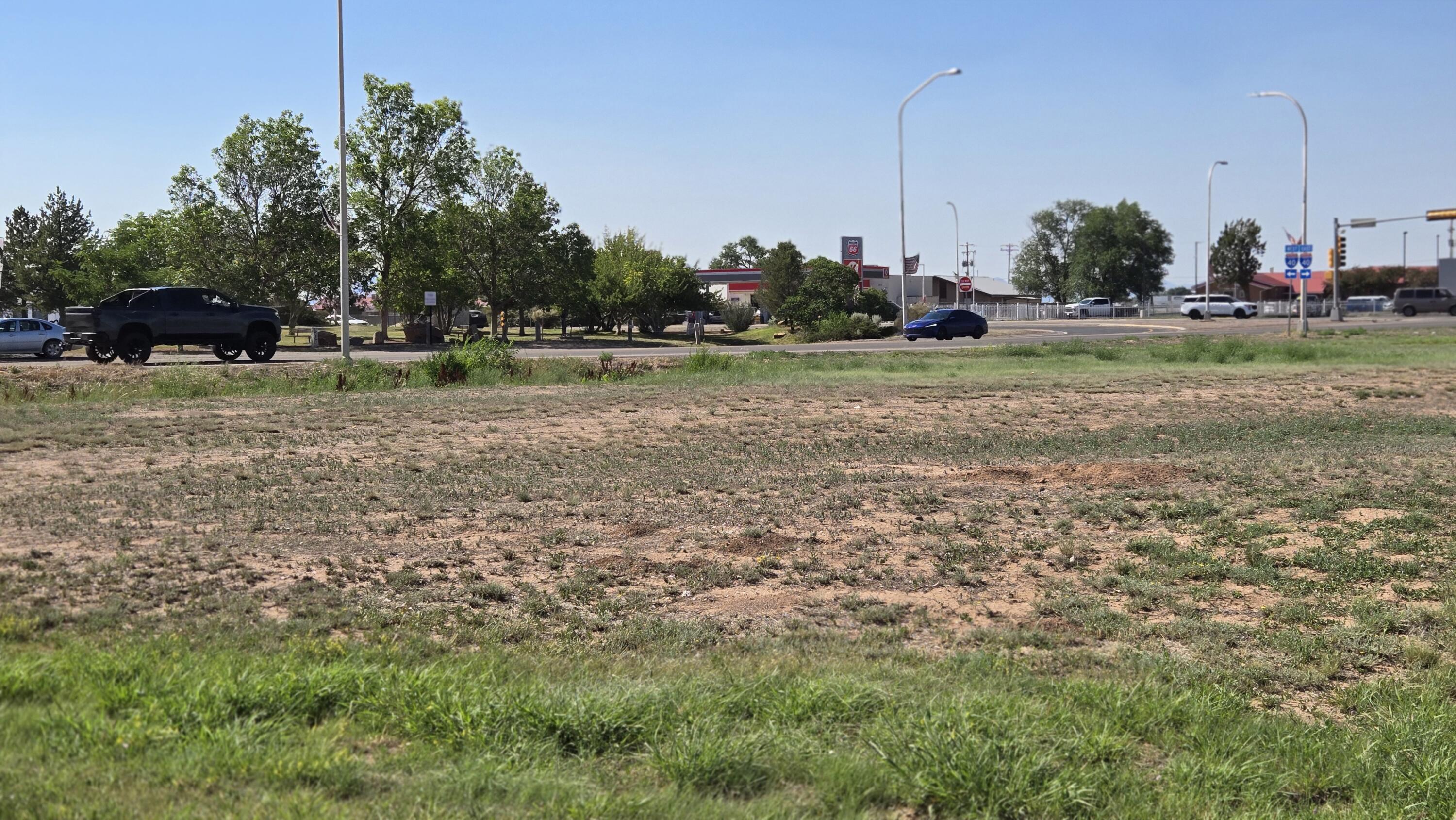 100 E US. Rt 66 — photo