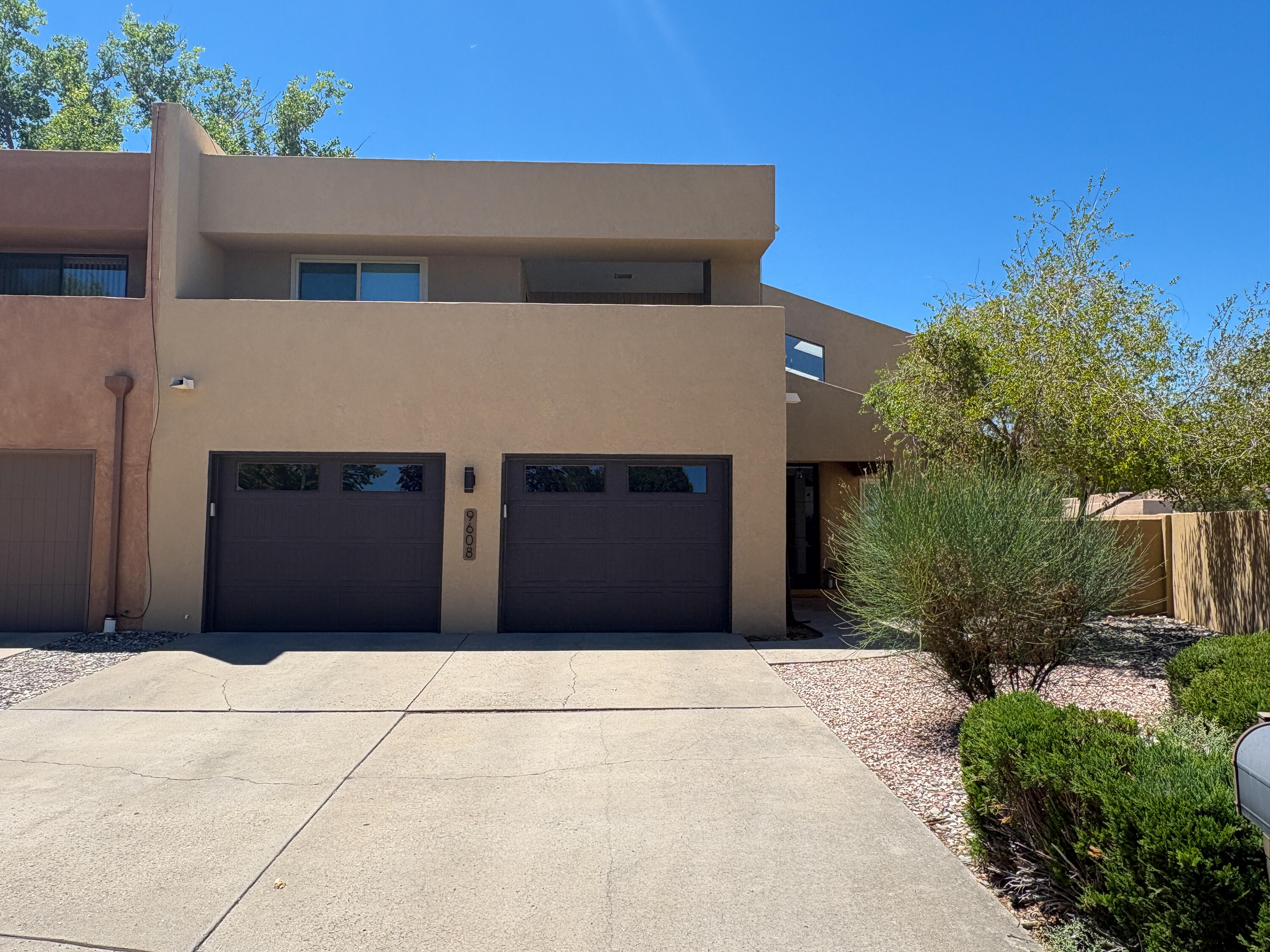 9608 Merion Circle NE — photo