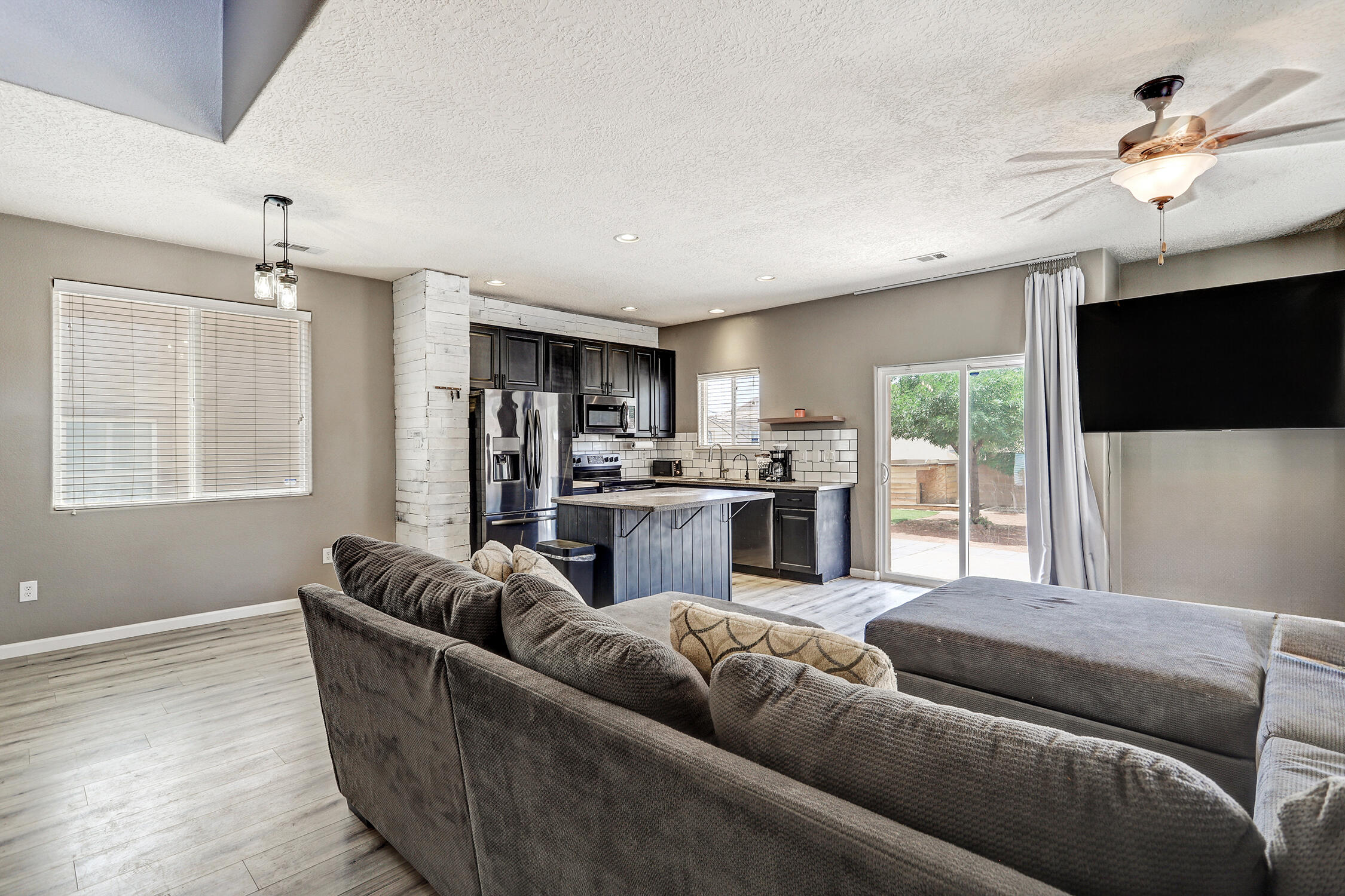 2613 Violeta Circle SE, Rio Rancho, NM 87124 — photo 2