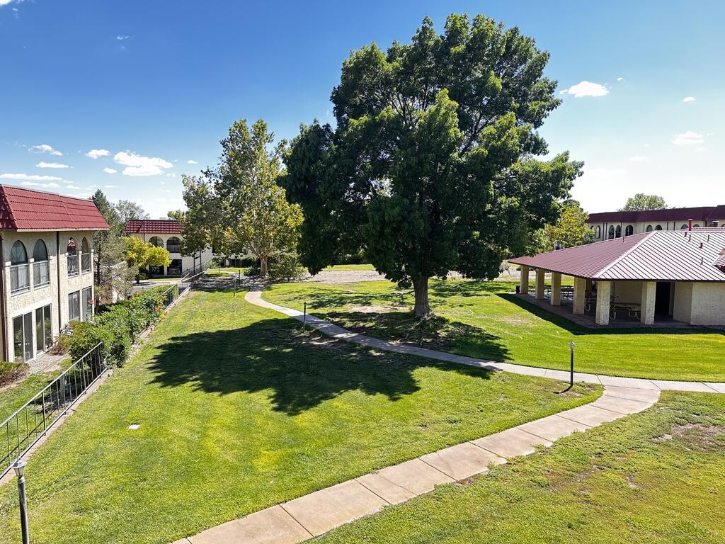 819 Country Club Drive SE Apt 2B — photo