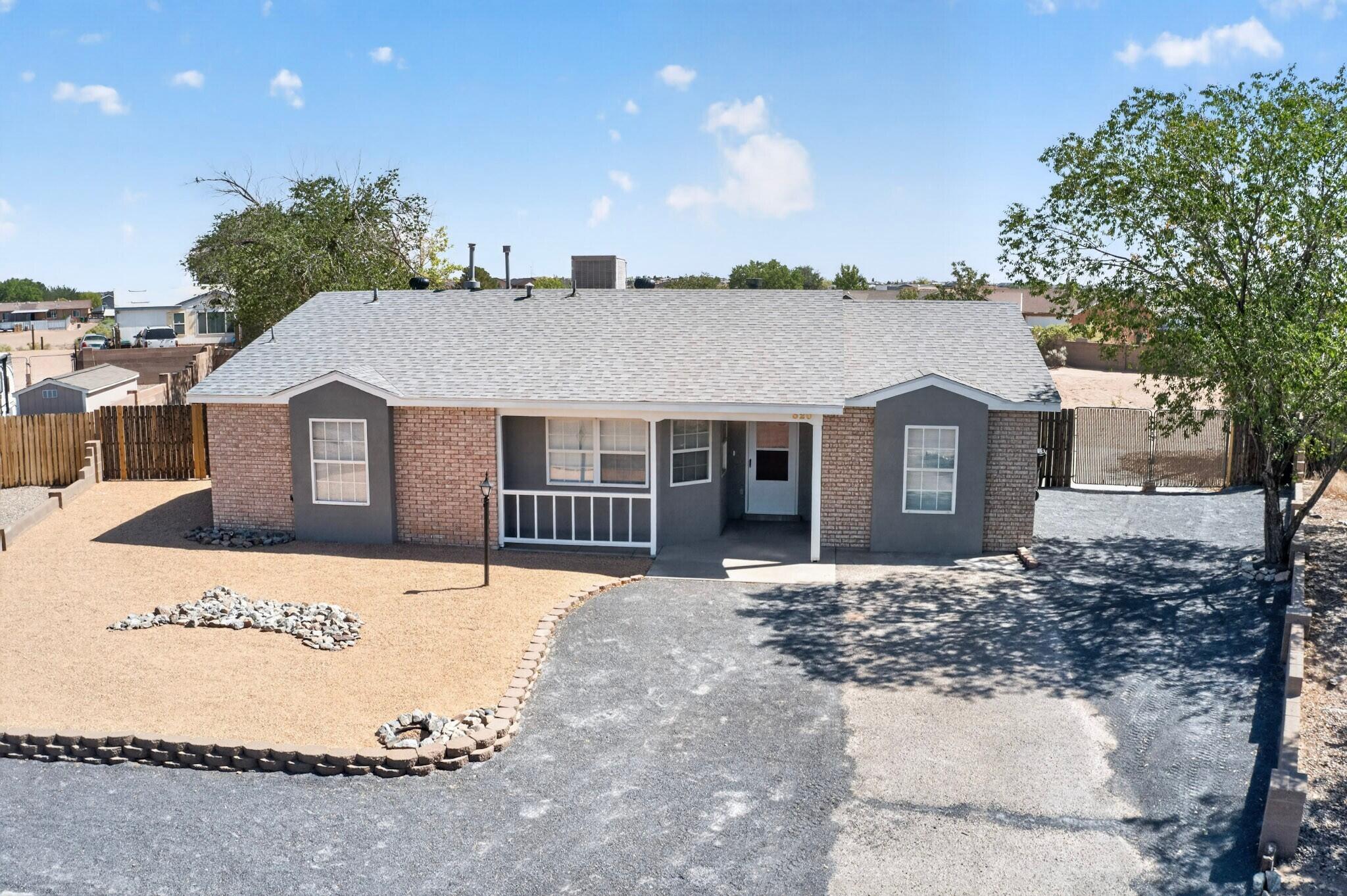 520 Apache Loop SW, Rio Rancho, NM 87124 — photo 2