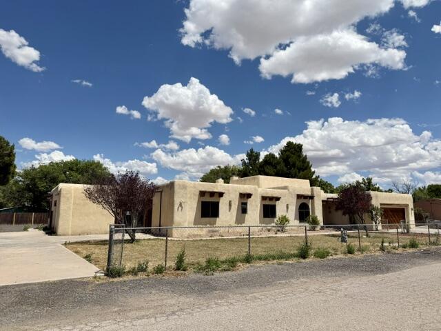 1770 Betts Lane — photo