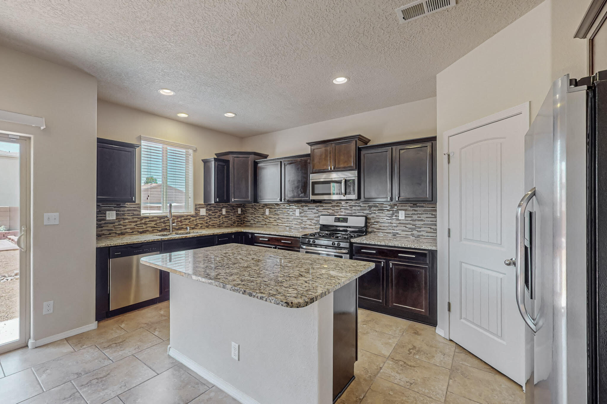 1038 Desert Sunflower Drive NE, Rio Rancho, NM 87144 — photo 2