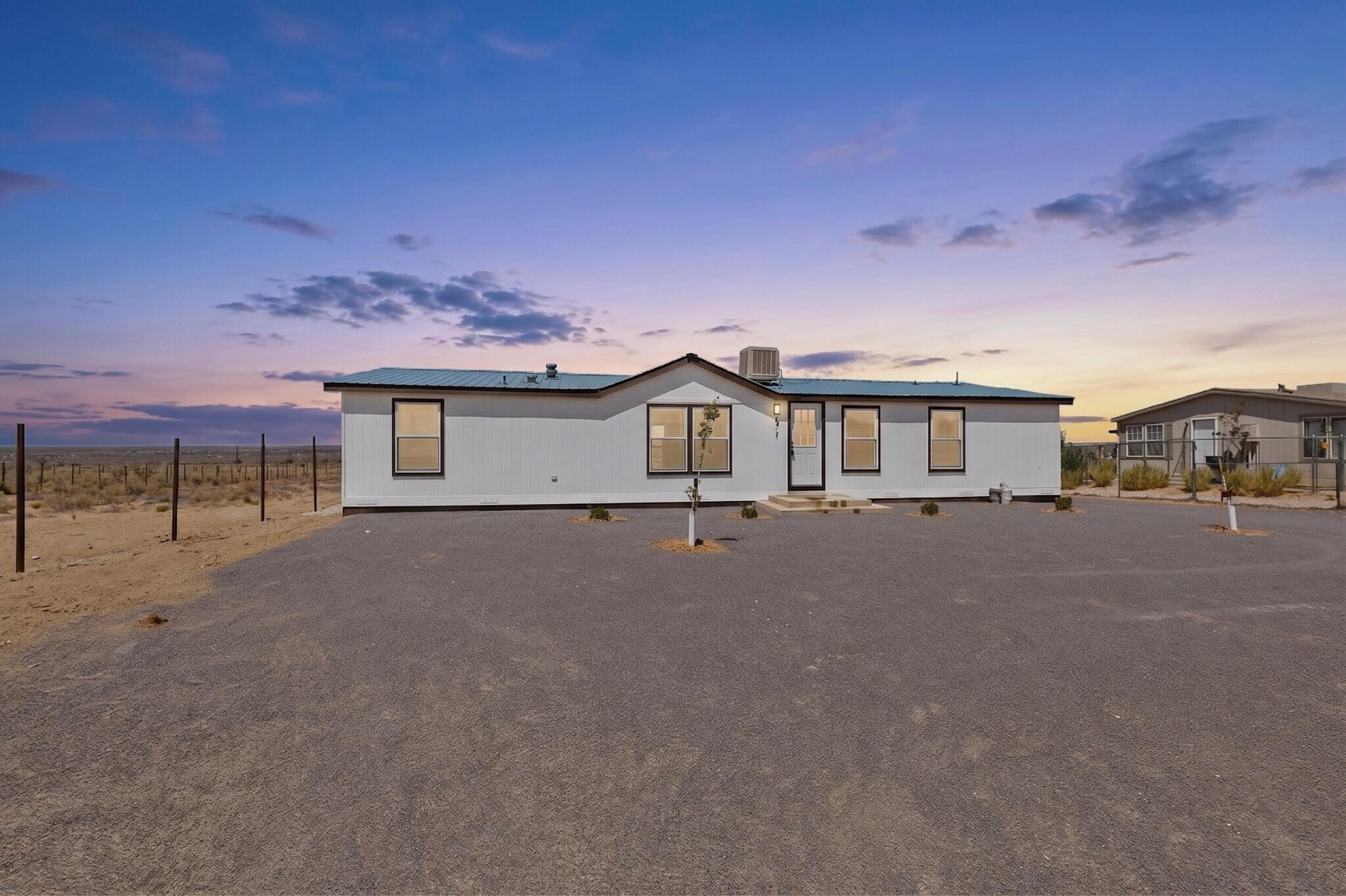 517 E First Street NE, Rio Rancho, NM 87124 — photo 2