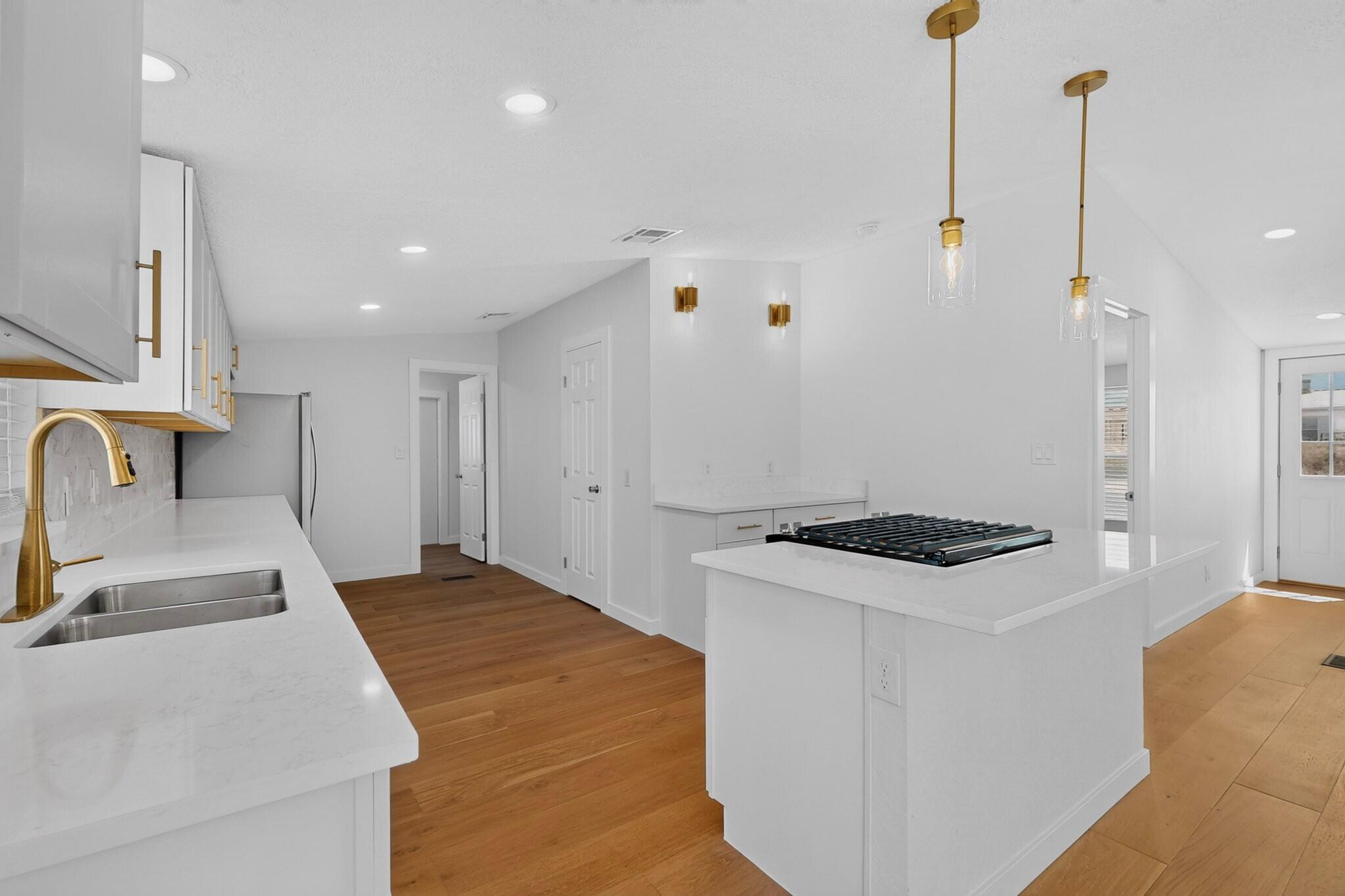517 E First Street NE, Rio Rancho, NM 87124 — photo 3