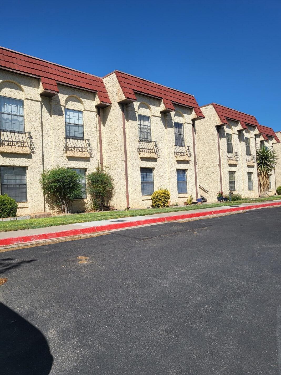 831 Country Club Drive SE Apt 2D — photo